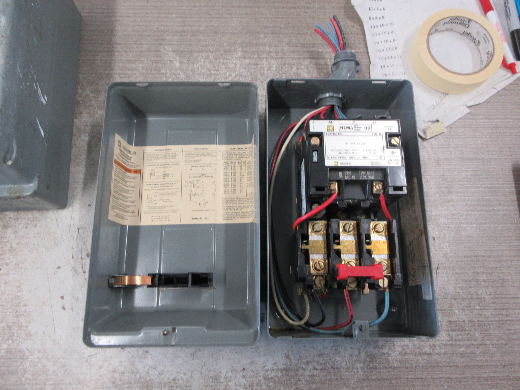 Square D Enclosed Size 00 Starter 8536SAG12S Ser. B 120V Coil Used