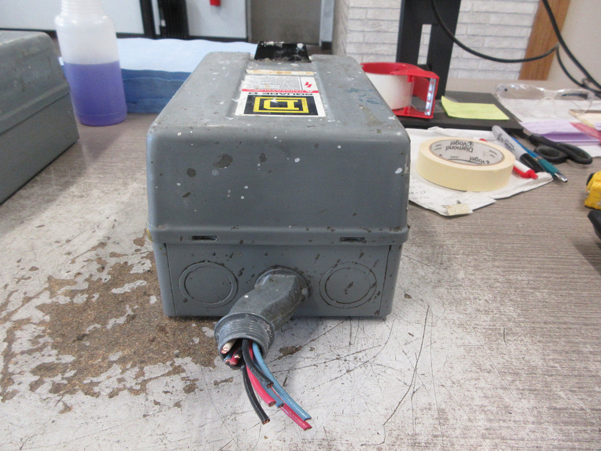 Square D Enclosed Size 00 Starter 8536SAG12S Ser. B 120V Coil Used
