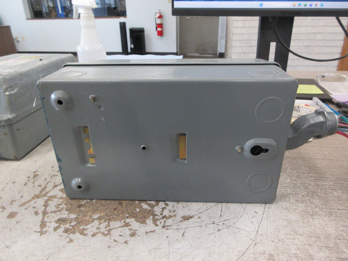 Square D Enclosed Size 00 Starter 8536SAG12S Ser. B 120V Coil Used
