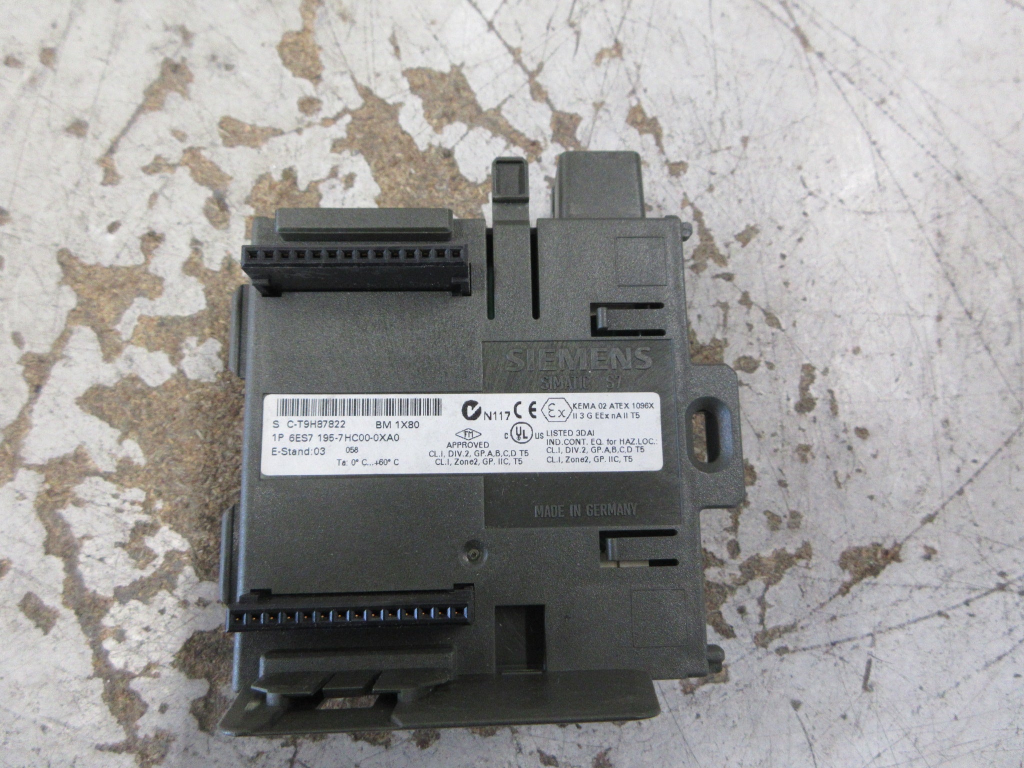 Siemens Simatic S7 Bus Module 6ES7 195-7HC00-0XA0 E-Stand: 03 Used