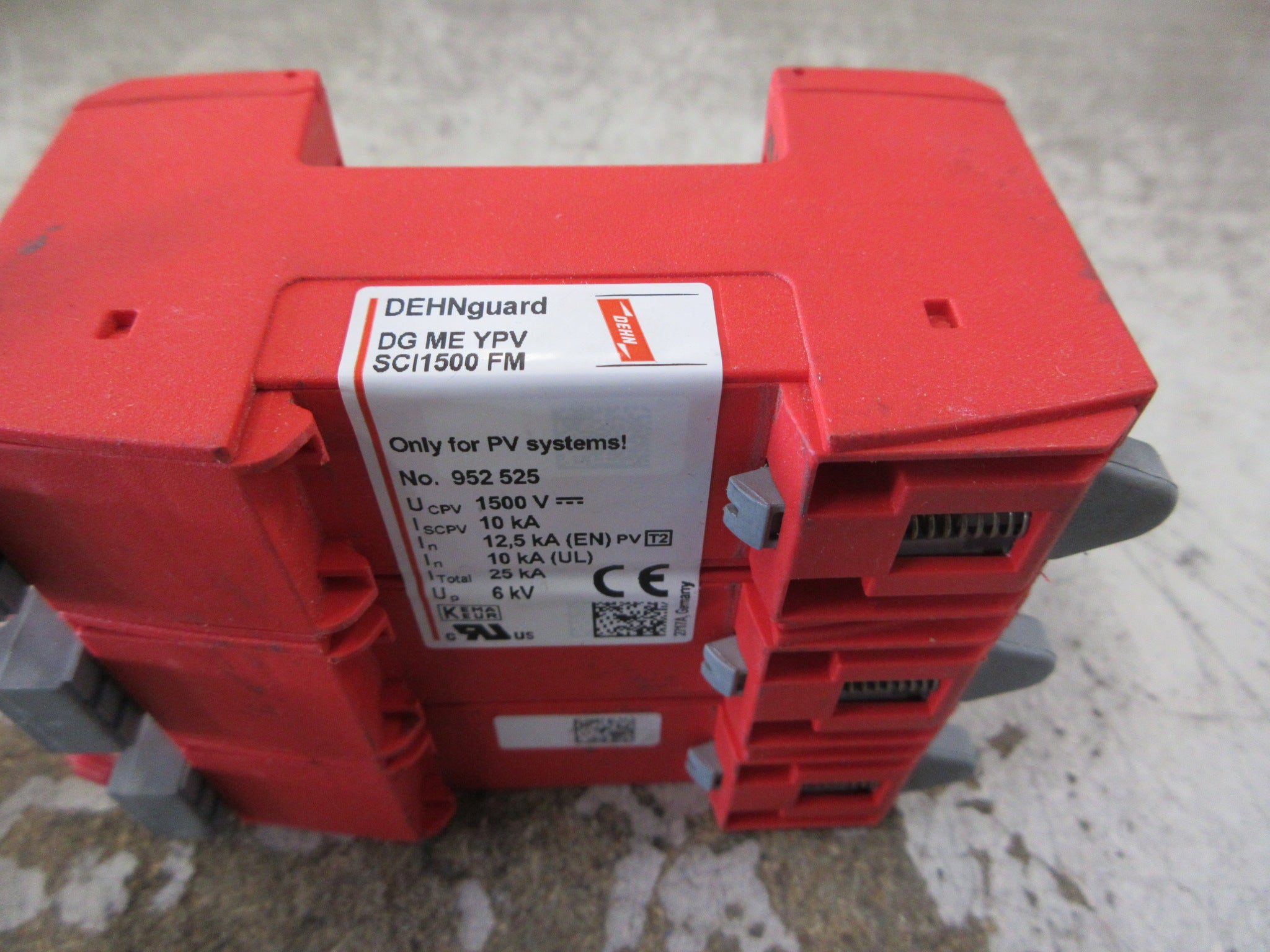 Dehn DEHNguard Surge Suppressor Base 952 525 1500VDC DG ME YPV SCI1500 FM Used
