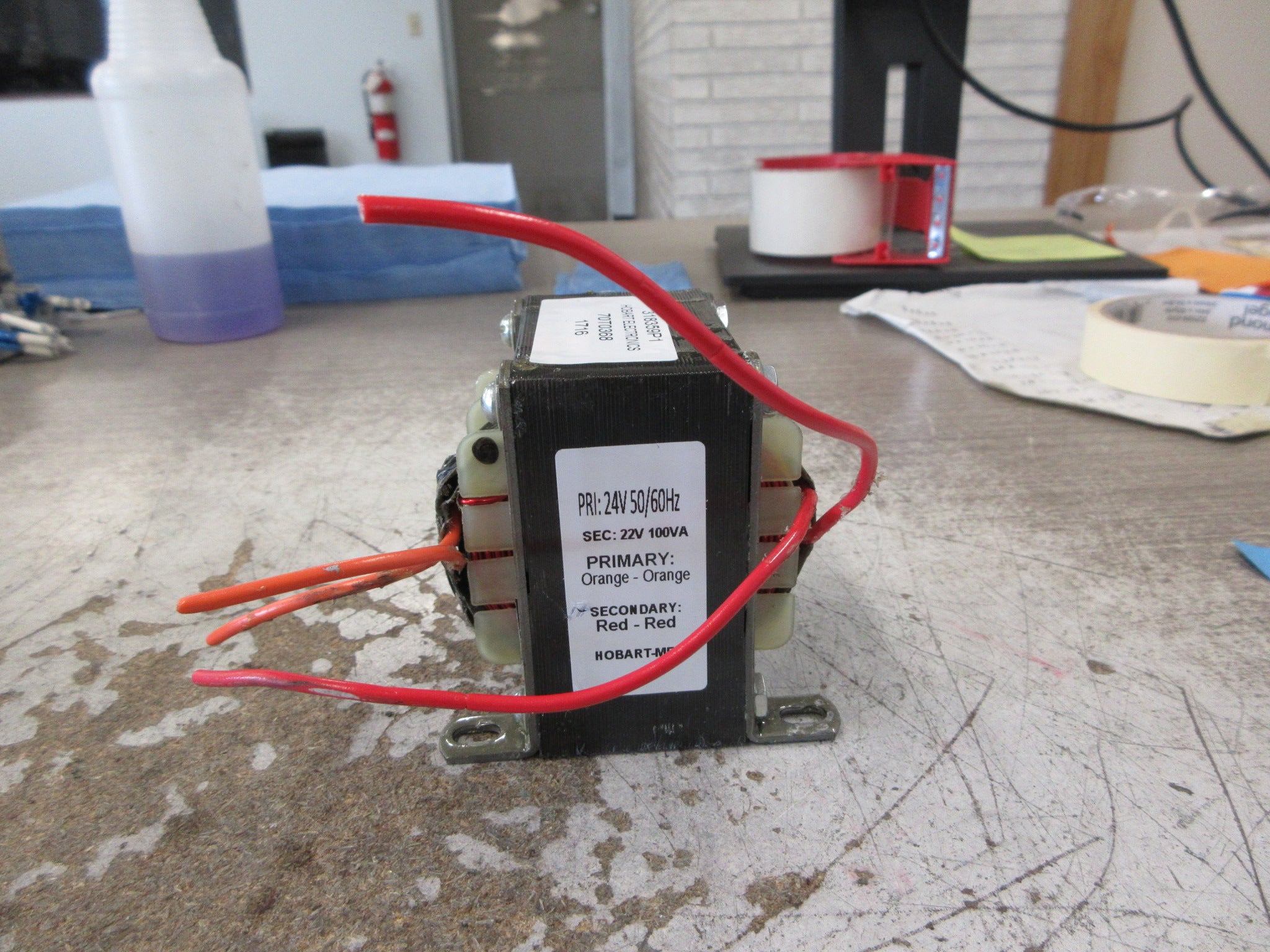 Hobart Transformer 318359P1 100VA Pri: 24V Sec: 22V 50/60Hz Used