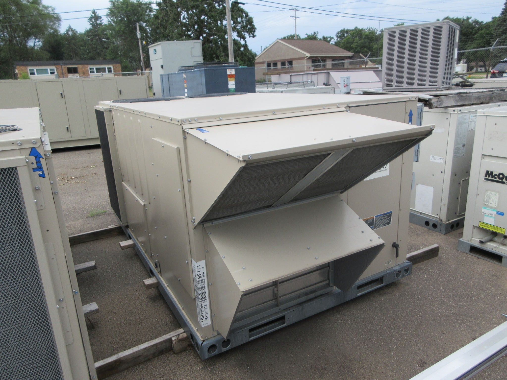 Lennox LGH Rooftop Unit LGH120H4MM3G 10-ton 460V 3Ph Natural Gas Heat Used