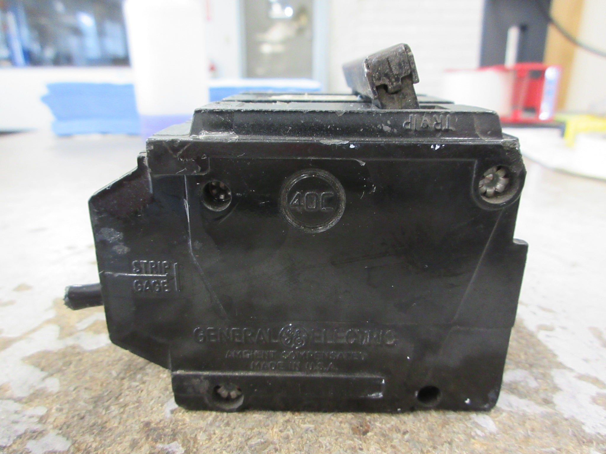 GE Clip-On Circuit Breaker THQL32050 50A 240V 3P *Chipped Base* Used
