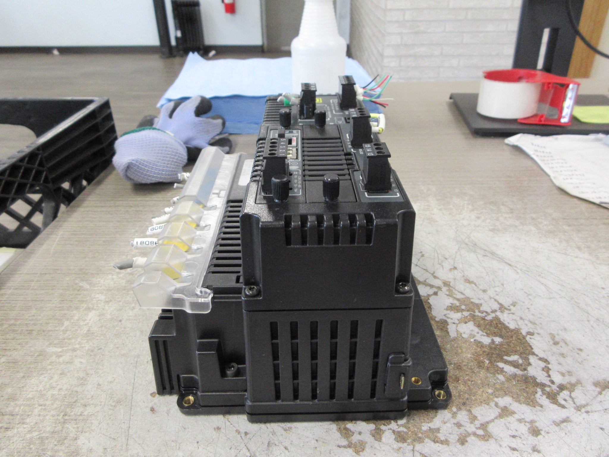 Square D PowerLogic Circuit Monitor CM4000 Ser. E1 240VAC 300VDC Used