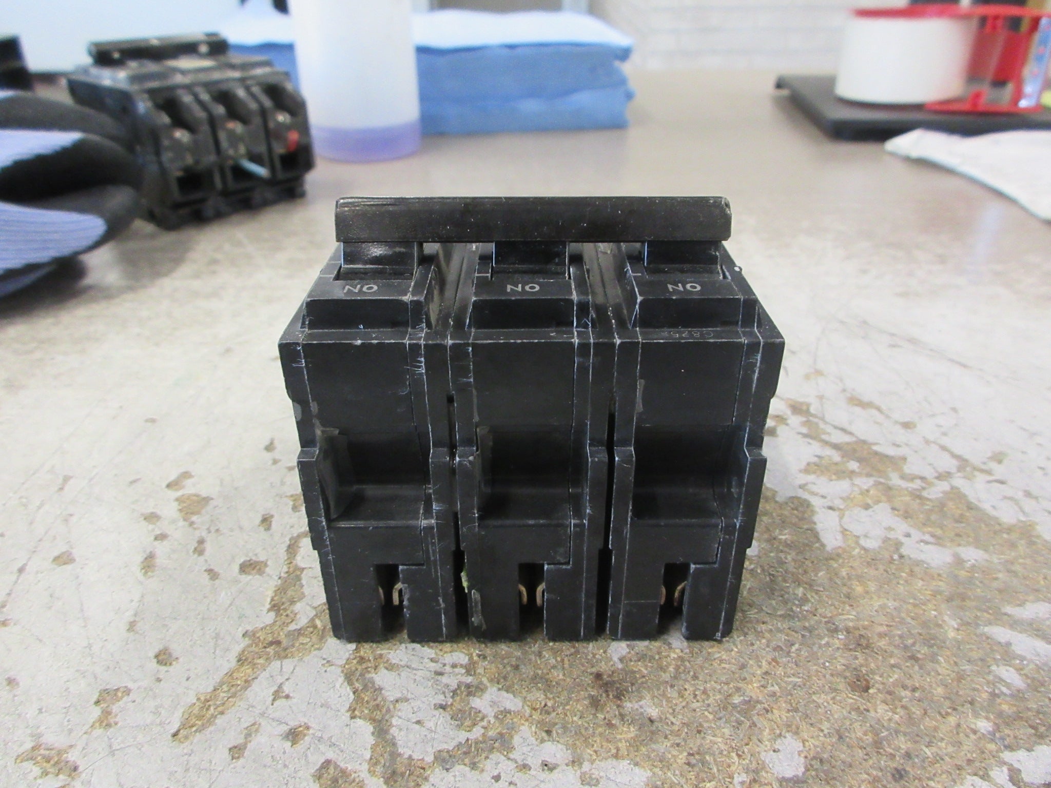 GE Clip-On Circuit Breaker THQL32015 15A 240V 3P Used