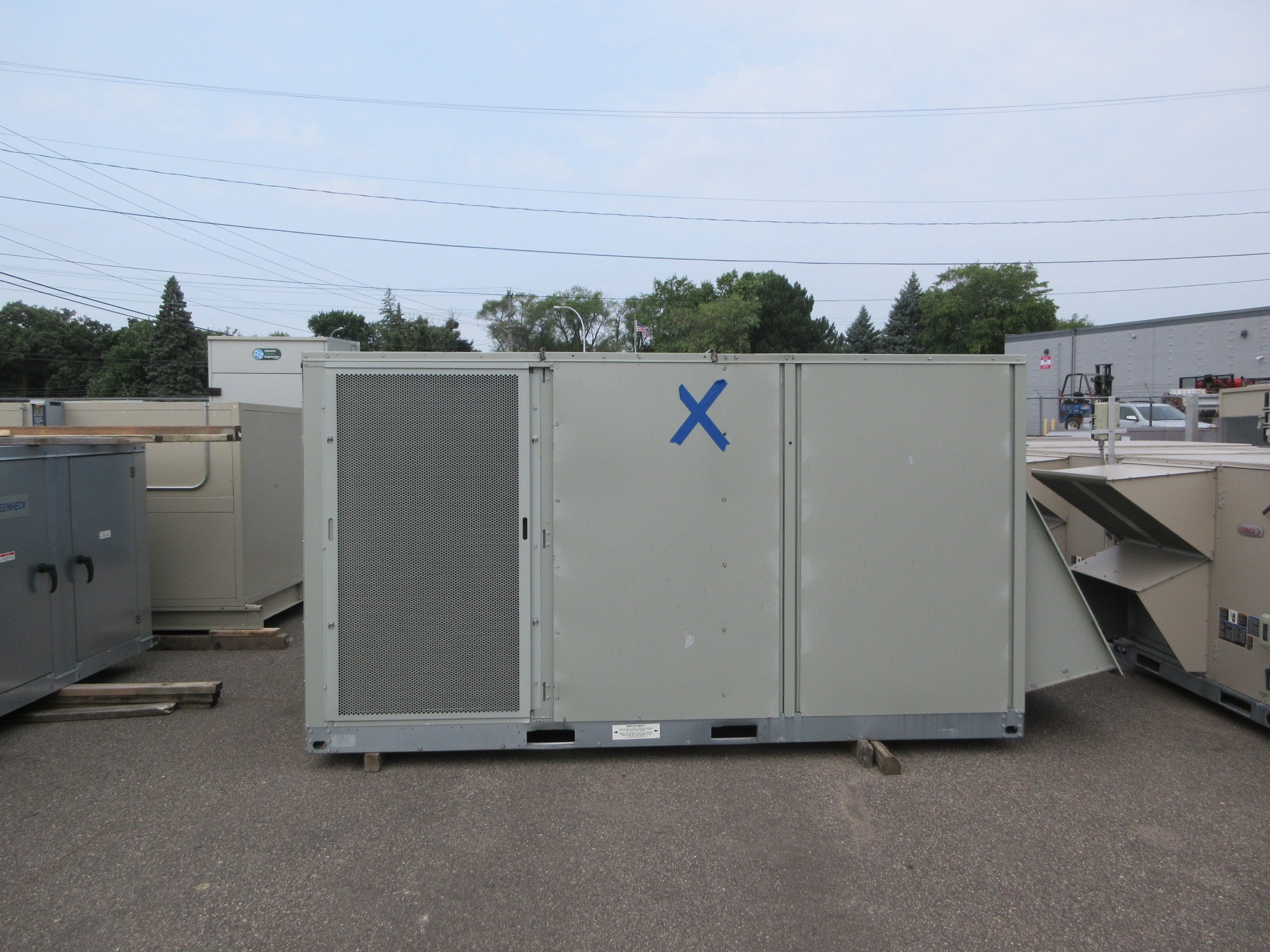 Trane Voyager Rooftop Unit TZD180F4R0E16KAE1… 15-Ton 460V 60Hz 3Ph Used