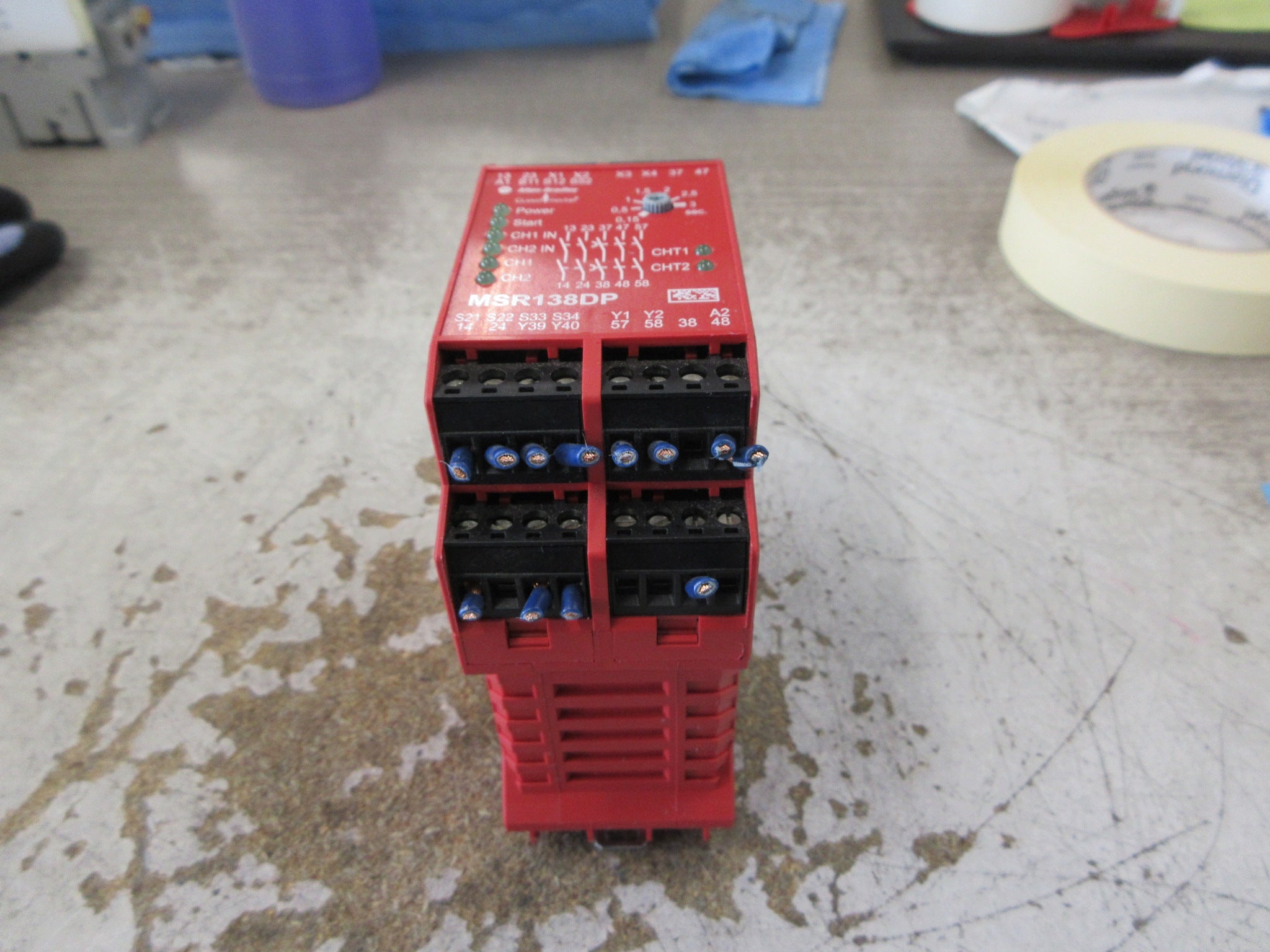 Allen-Bradley Guardmaster MSR138DP Safety Relay 440R-M23143 Ser. B Used