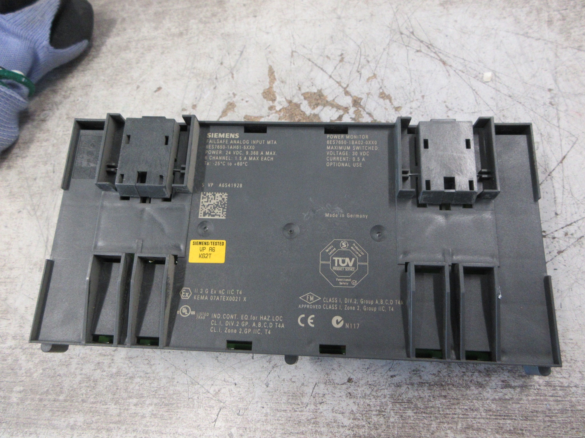 Siemens FailSafe Analog Input MTA 6ES7650-1AH61-5XX0 6-Ch 9.368A 24VDC Used