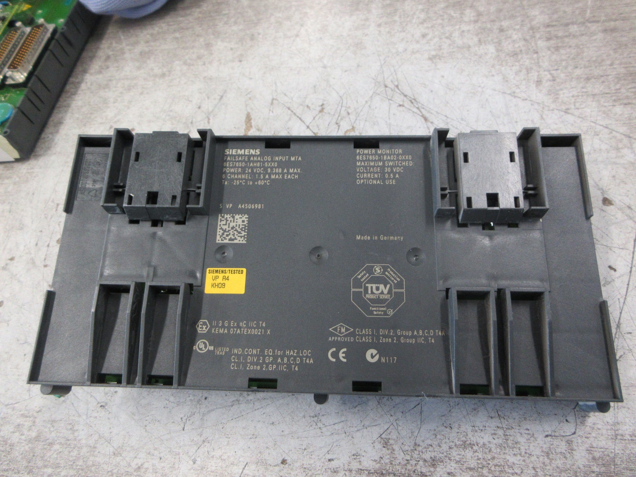 Siemens FailSafe Analog Input MTA 6ES7650-1AH61-5XX0 6-Ch 9.368A 24VDC Used