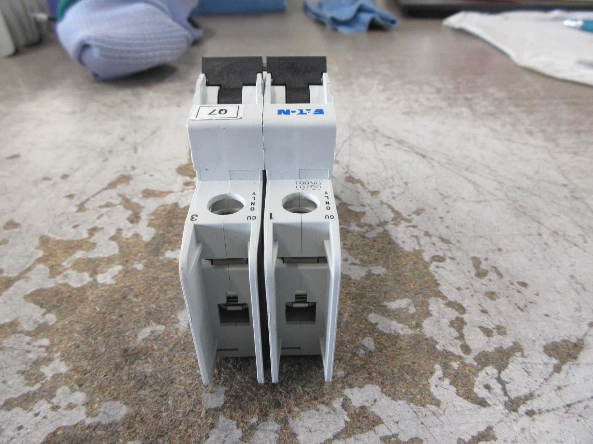 Eaton Circuit Breaker FAZ-C3/2NA 3A 480Y/277V 2P Used