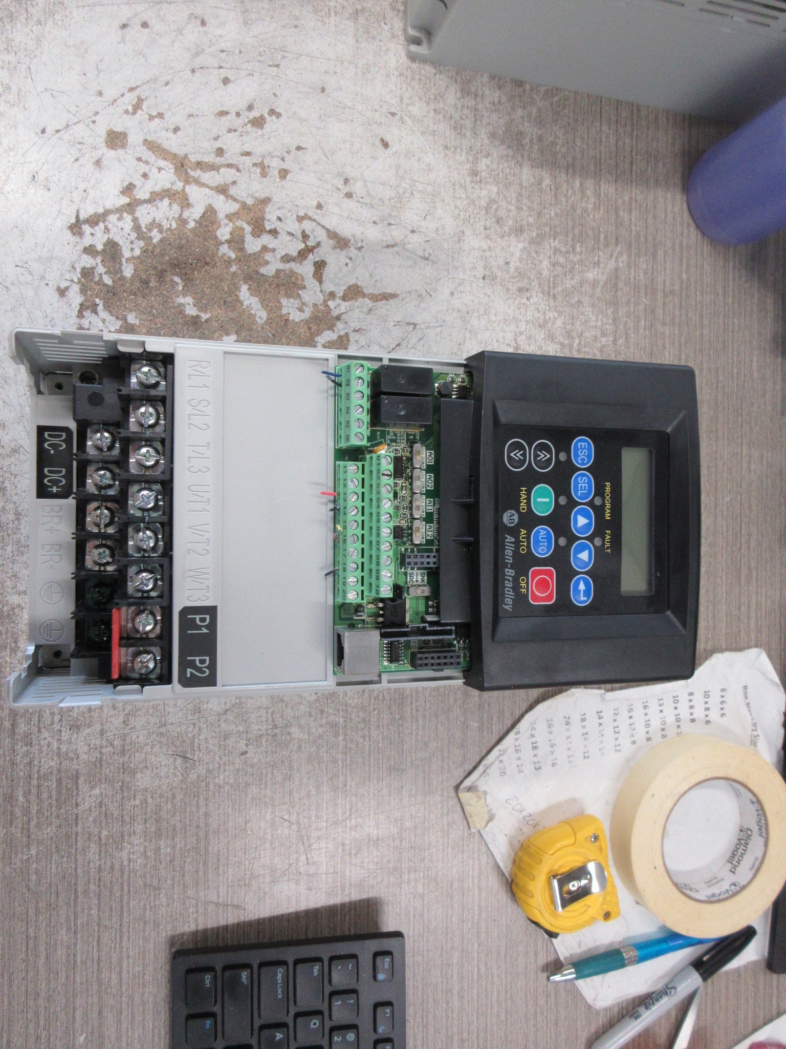Allen-Bradley PowerFlex 400 AC Drive 22C-D030N103 Ser. A 20HP 3Ph Used