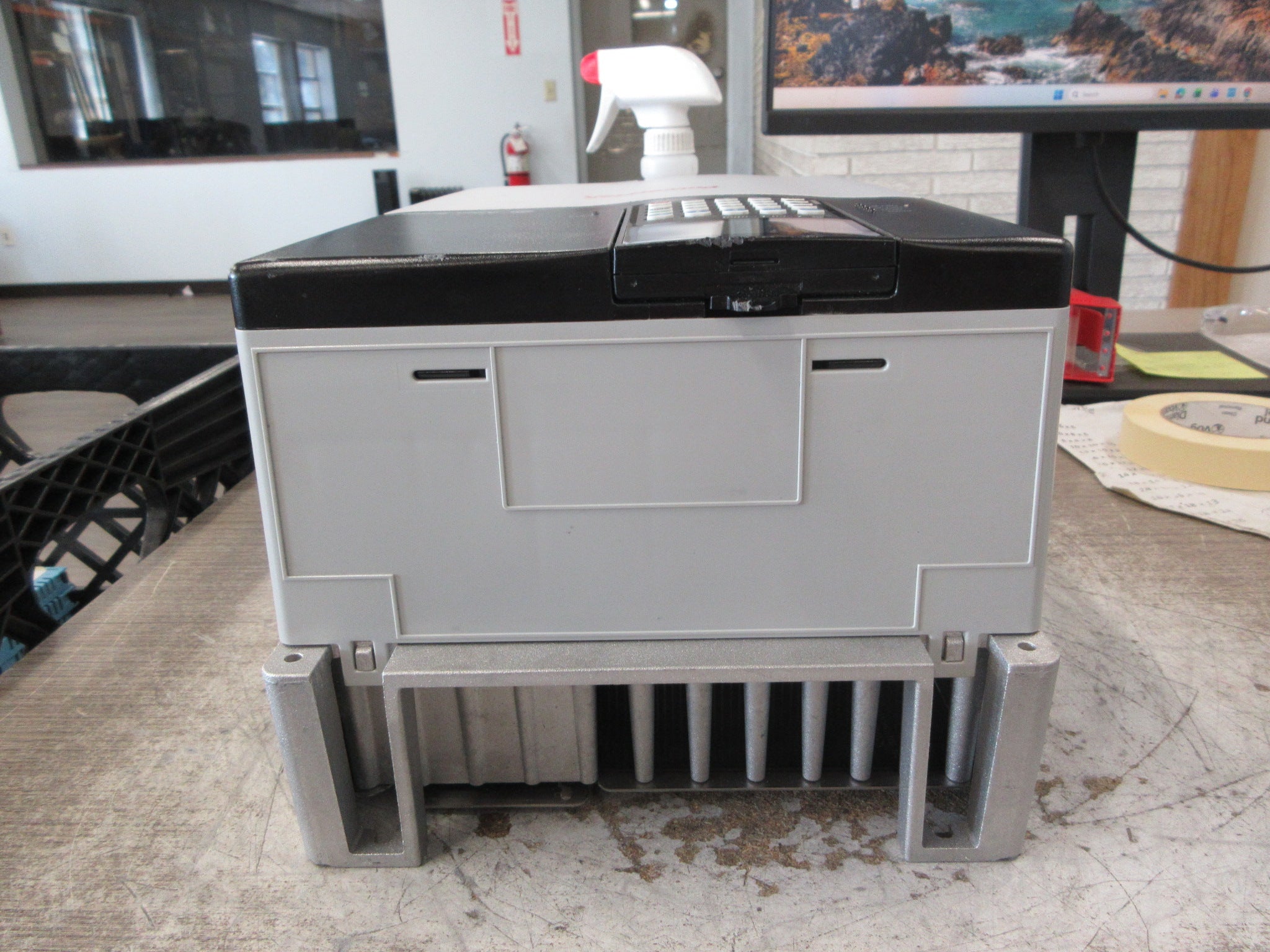 Allen-Bradley PowerFlex 70 AC Drive 20AD040A0AYNANC0 Ser. A 30HP 3Ph Used