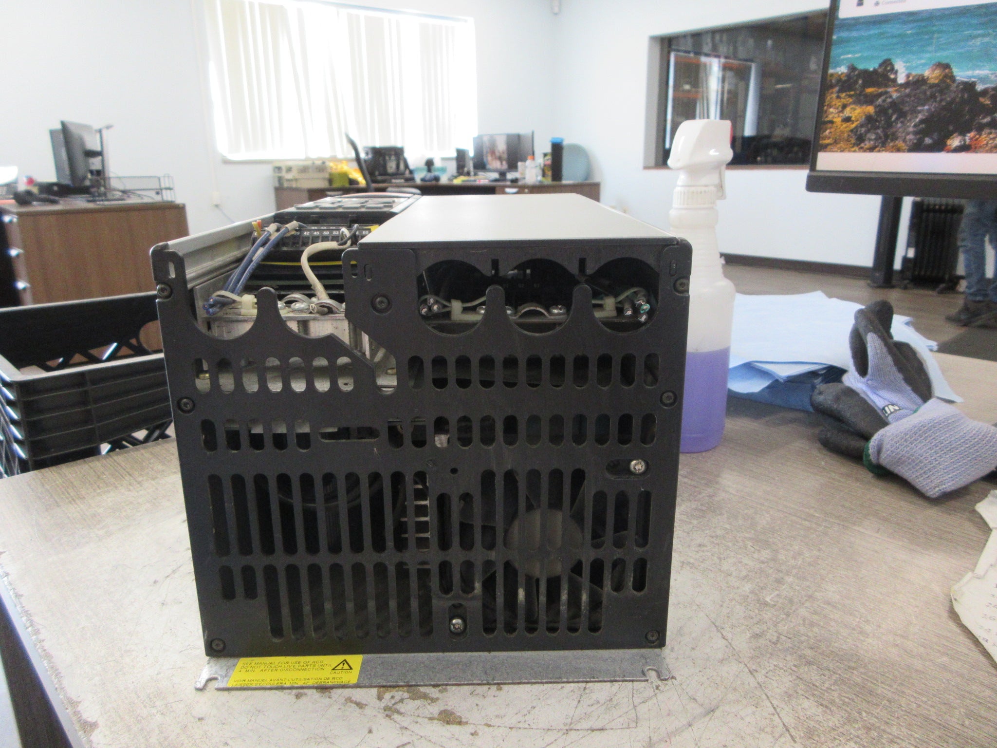 Danfoss VLT 6000 AC Drive 175Z7285 7.5HP 3Ph w/ Keypad Used