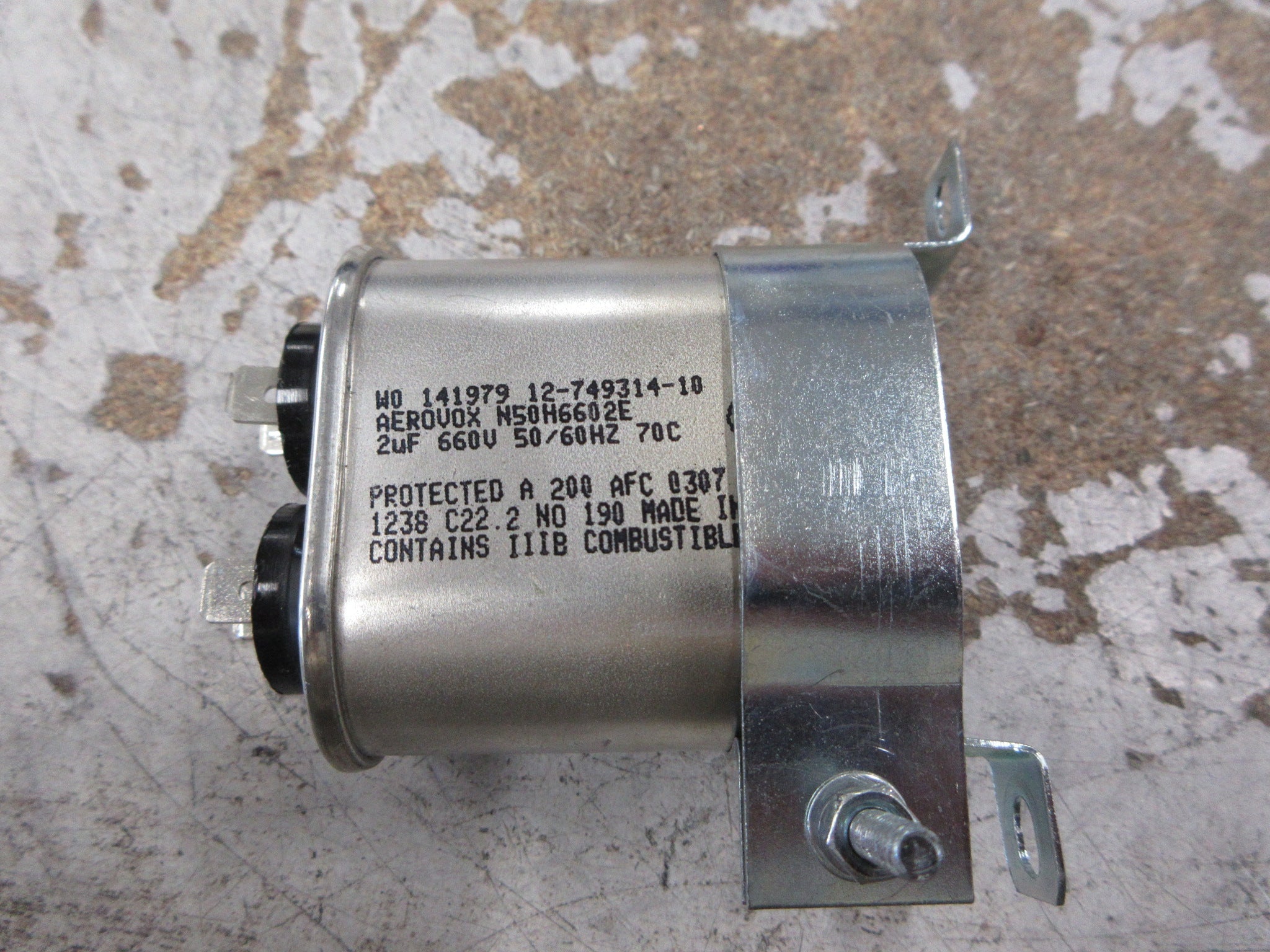 Aerovox Capacitor N50H6602E 2uF 660V 50/60Hz W/Mount Used
