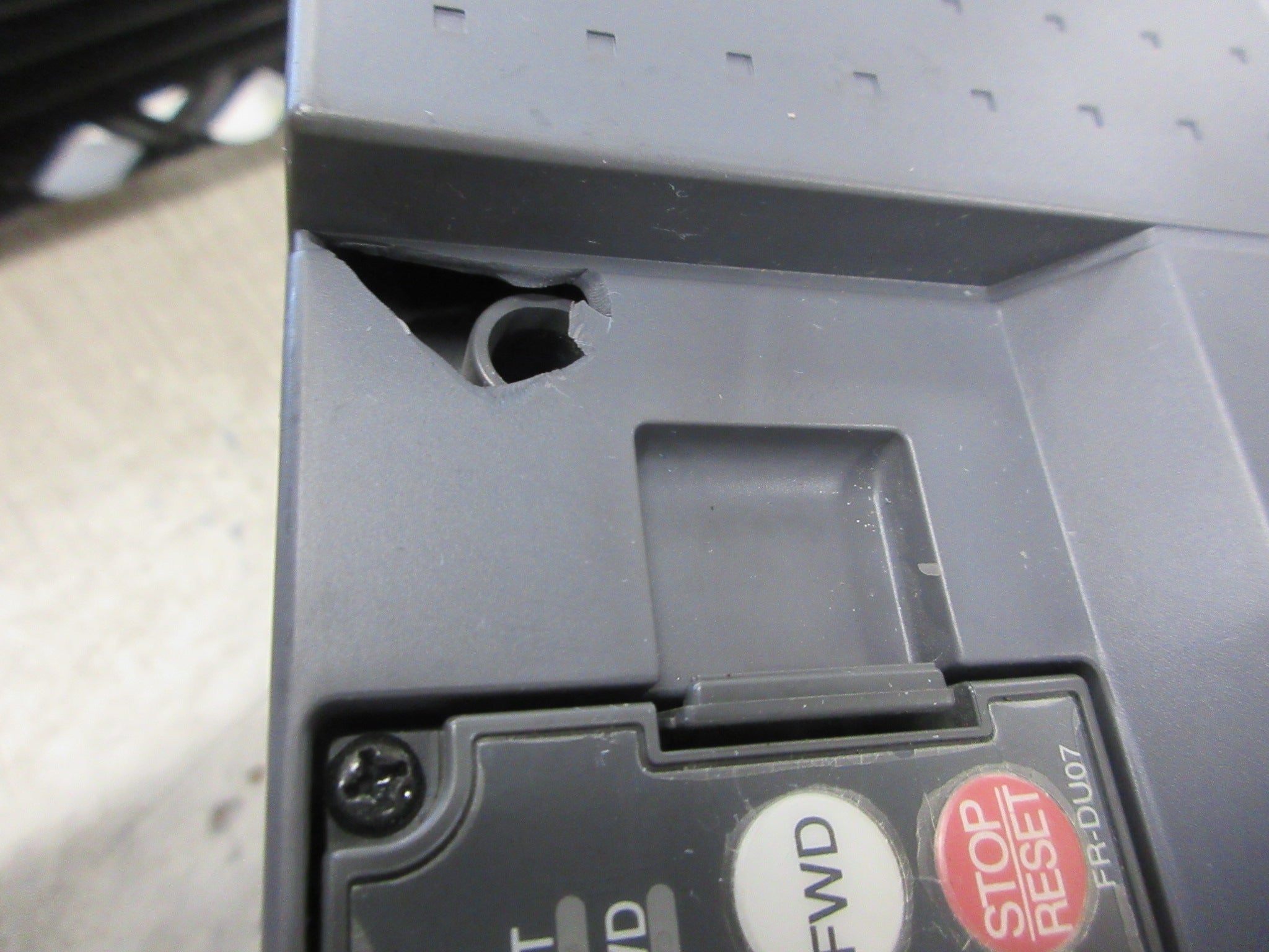 Mitsubishi F700 AC Drive FR-F740-00310-NA 20HP 3Ph Used
