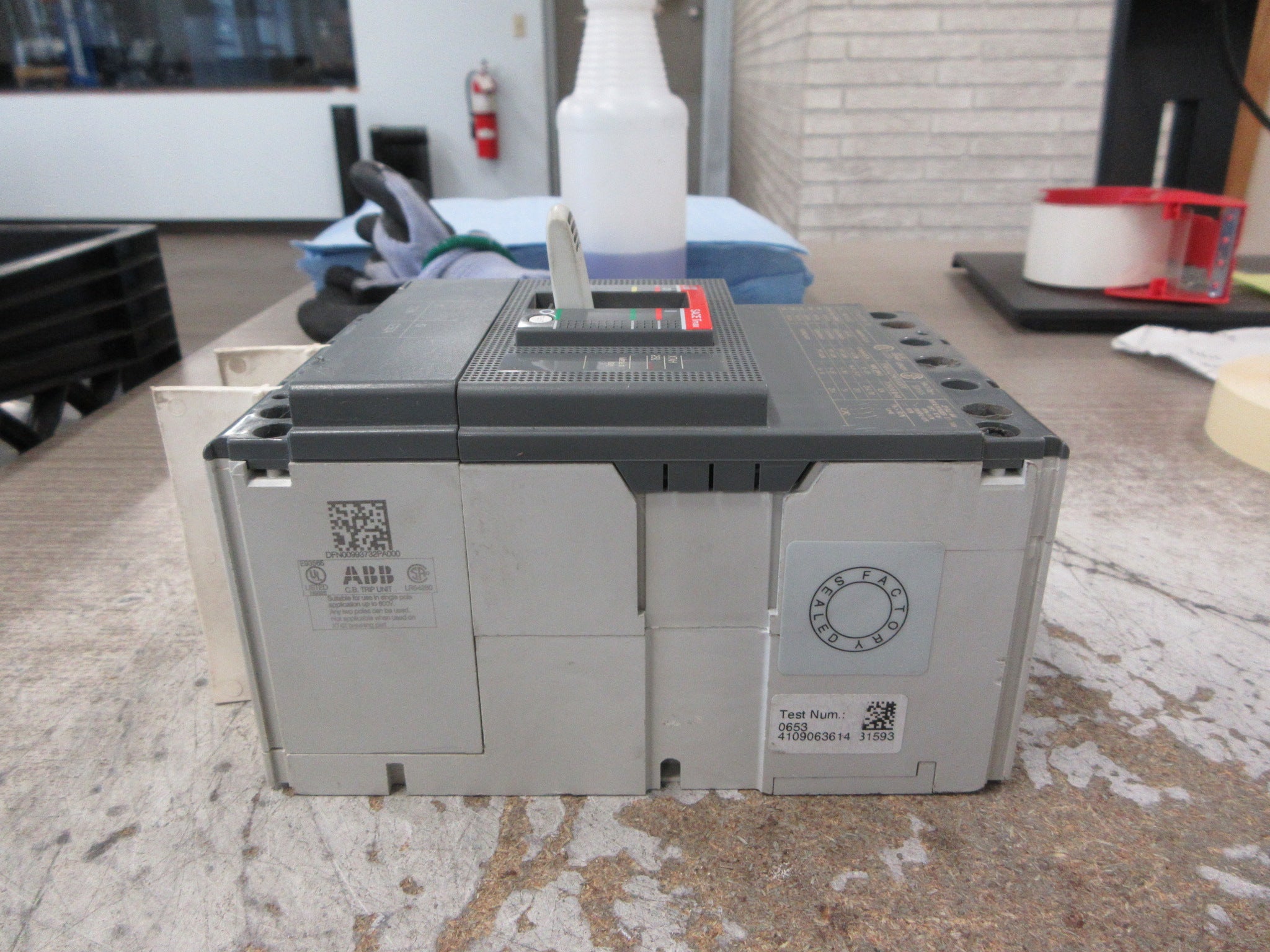 ABB SACE Tmax Circuit Breaker XT4H 250 690V 250A 3P Used