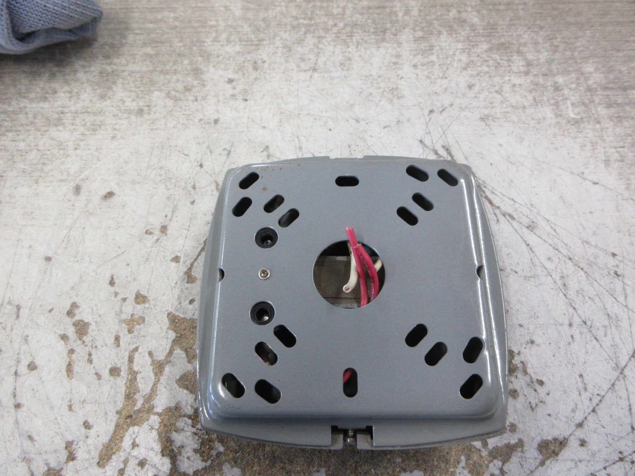 Edwards Audible Signal Appliance 874-N5 120V 50/60Hz 0.125A Used
