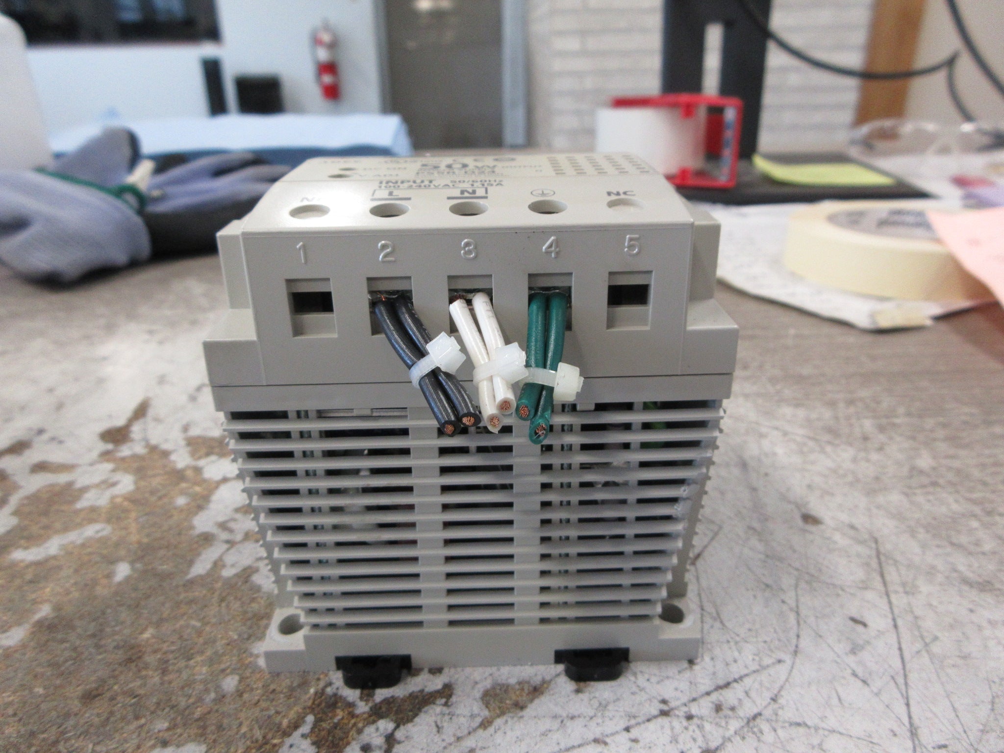 IDEC 50W Power Supply PS5R-D24 Input: 100-240VAC 1.15A Output: 24VDC 2.1A Used