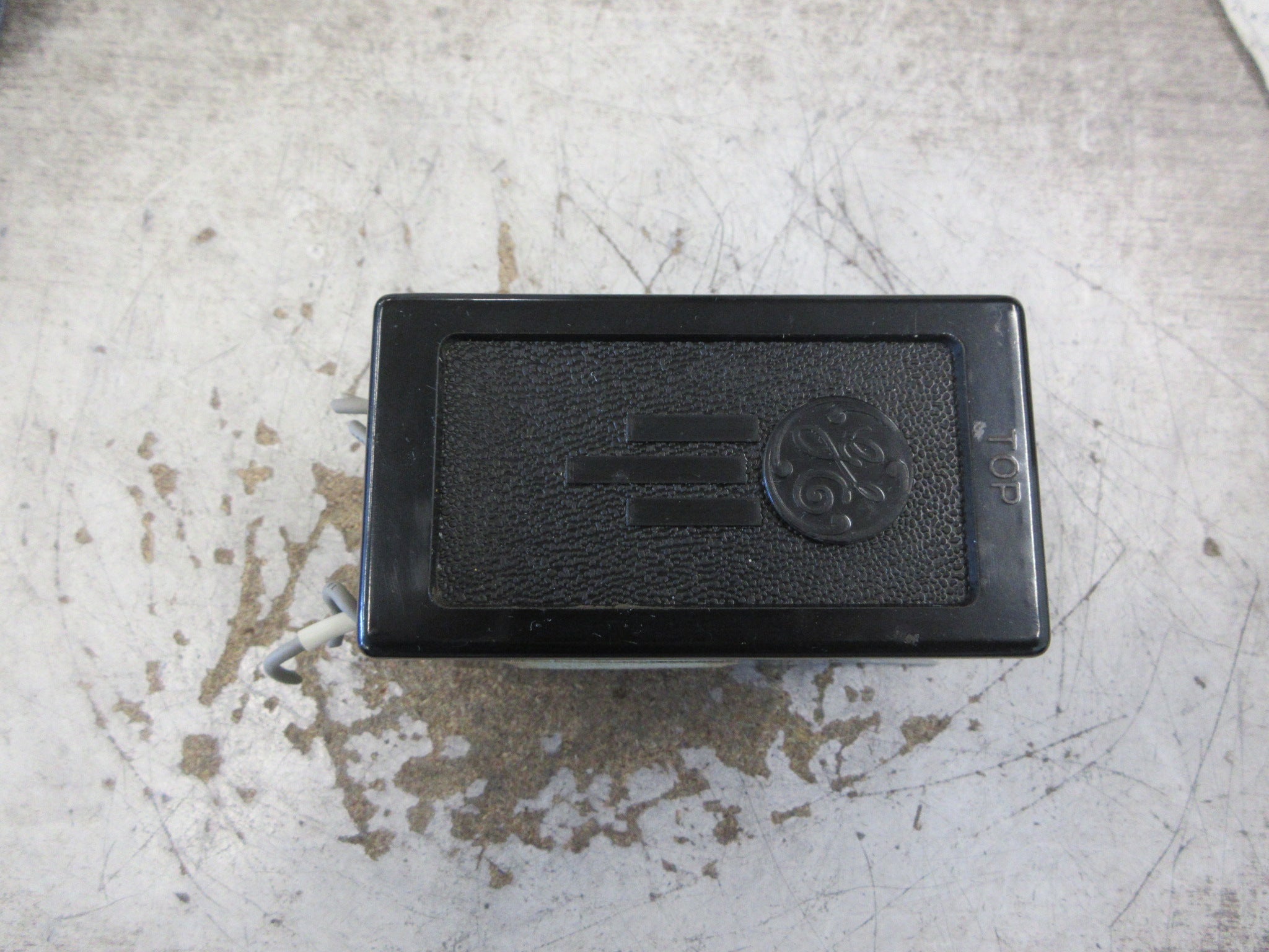 GE Type HGA Auxiliary Relay 12HGA14AF70 115V 60Hz W/Cover Used