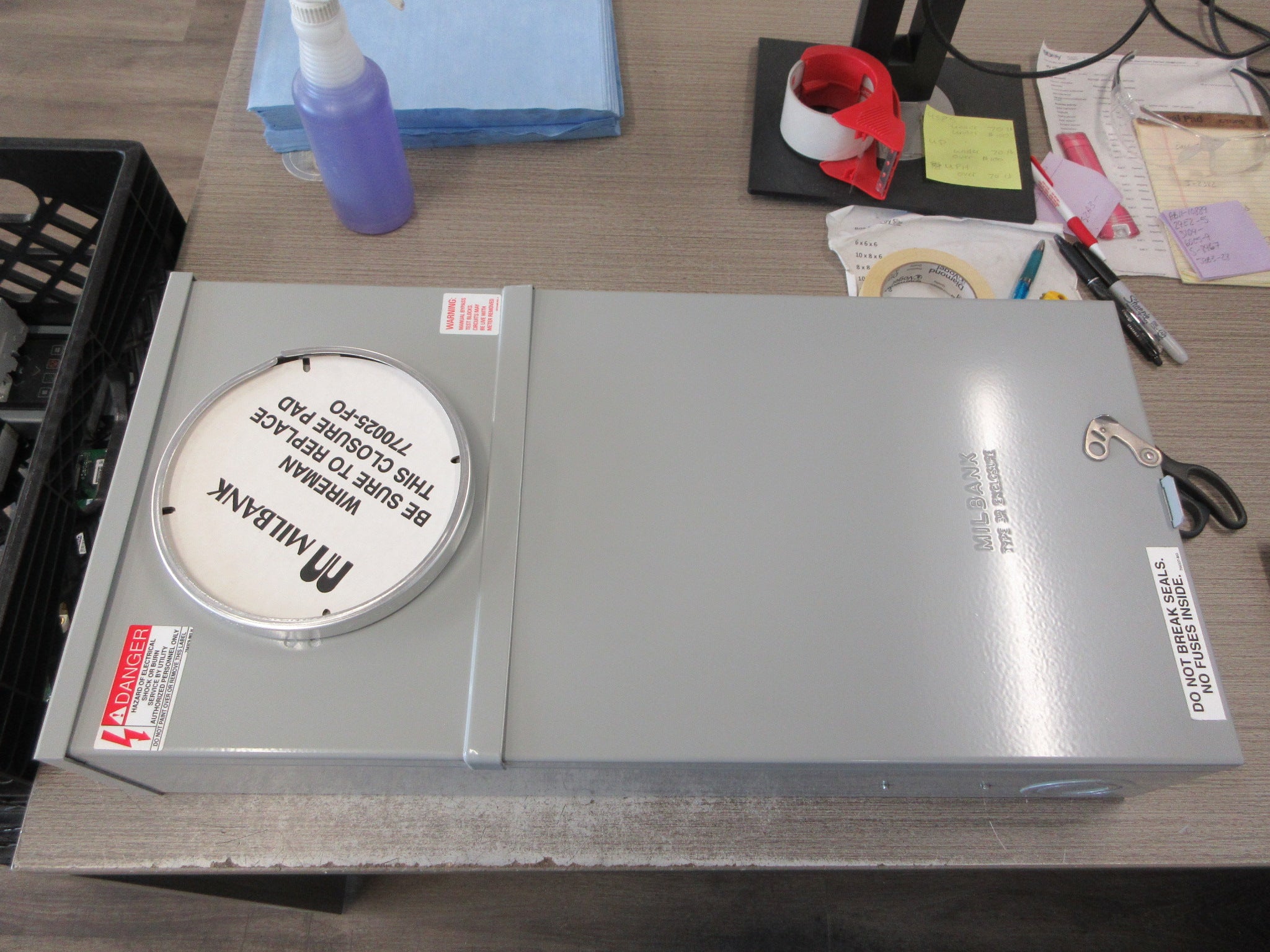 Milbank 3R Meter Socket 114TB 100A 600V 1P 3W New Surplus