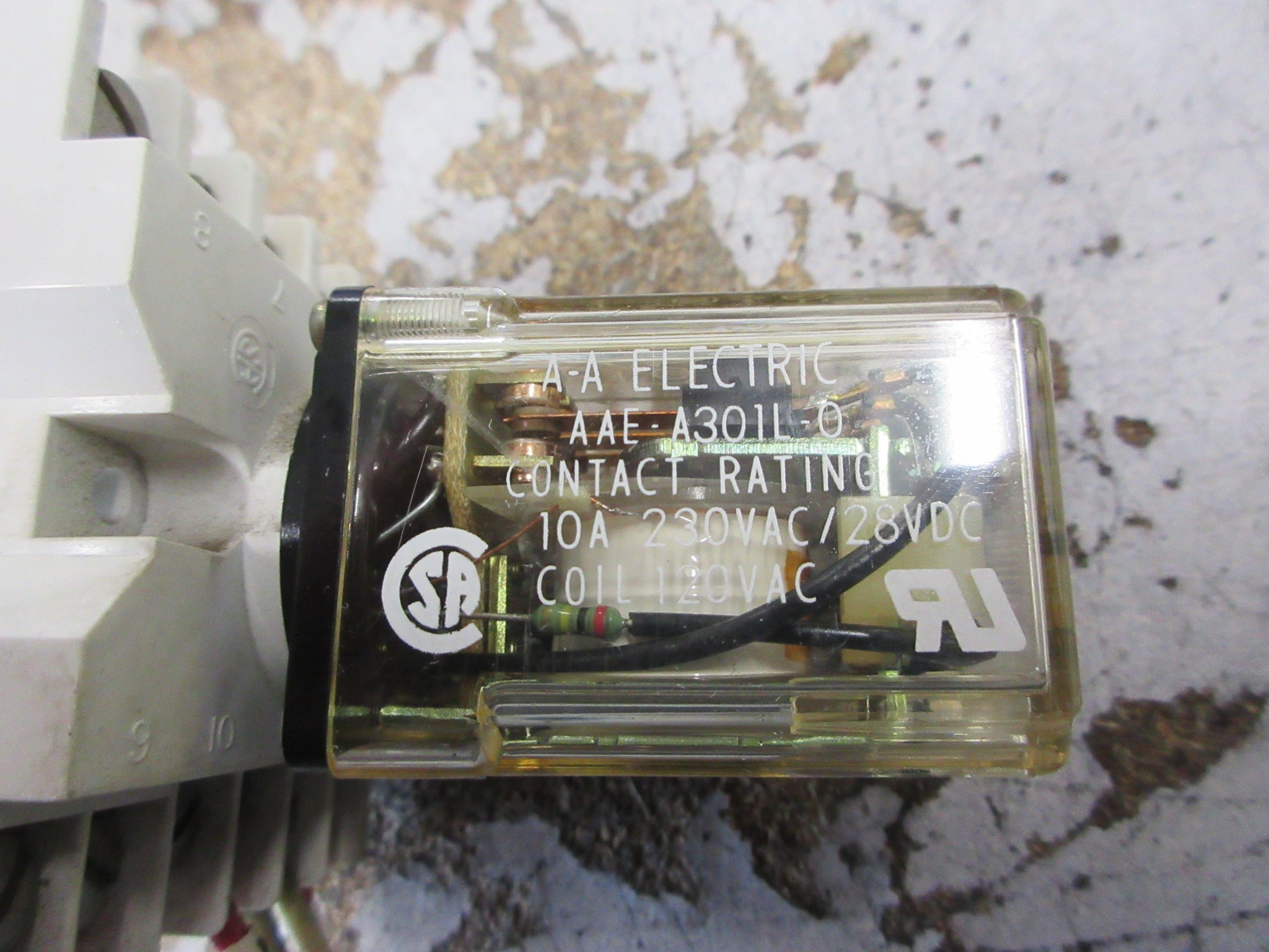 A-A Electric Relay AAE-A301L-0 120V Coil W/Base Used