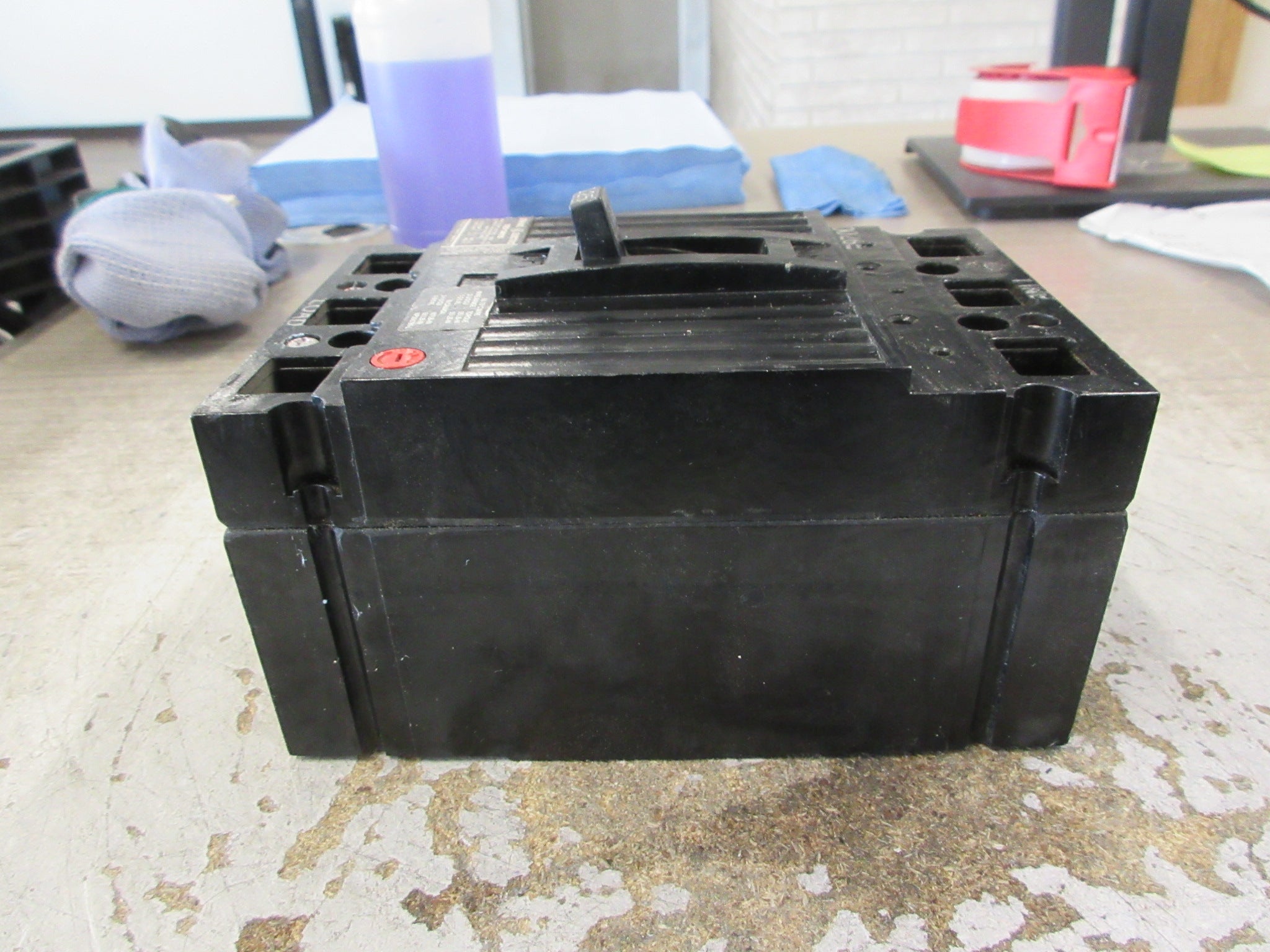 GE Circuit Breaker TED134125 125A 480V 3P Used