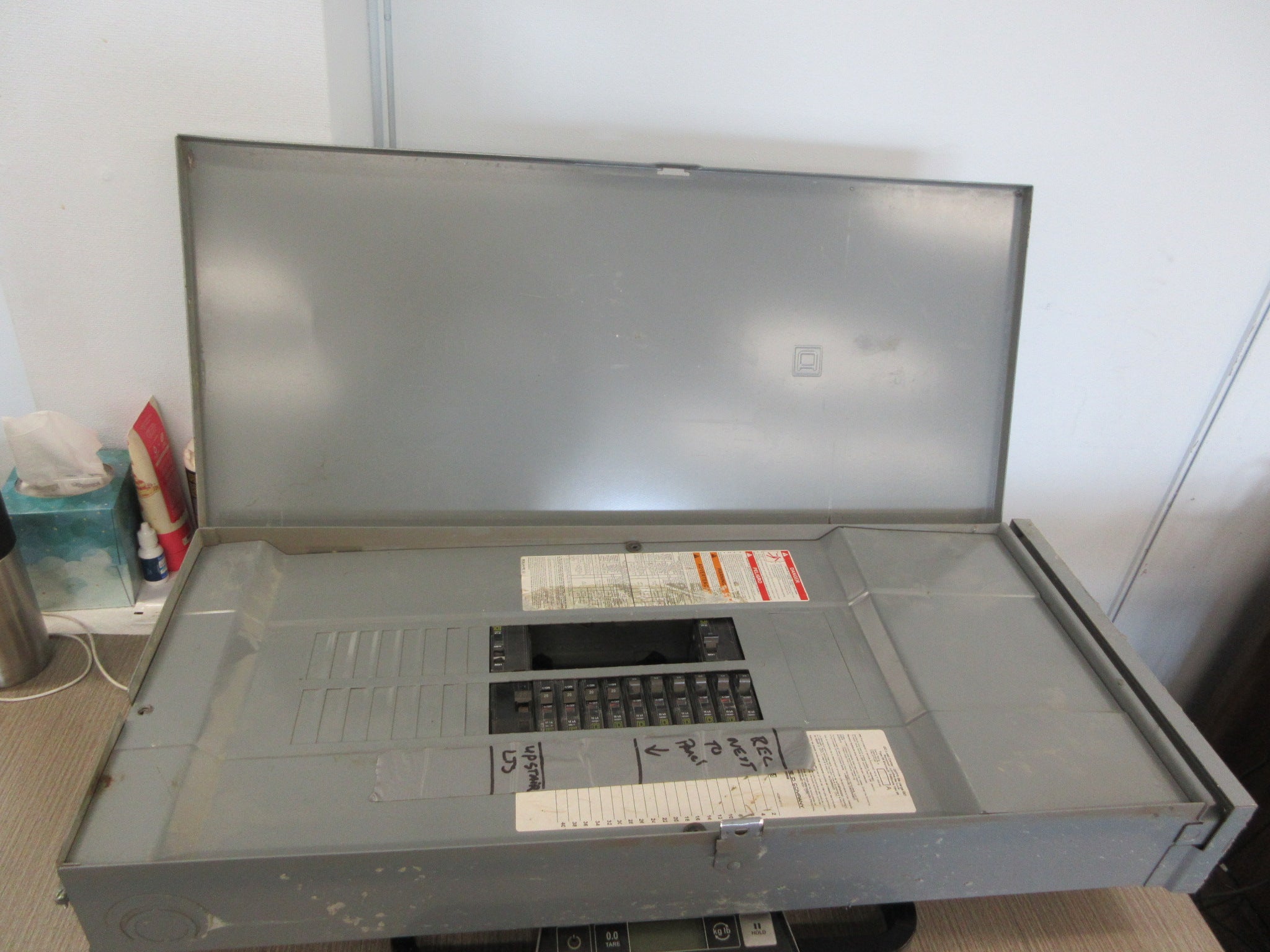 Square D Main Lug Circuit Breaker Panel 120/240V 100A 3R Enclosure Used