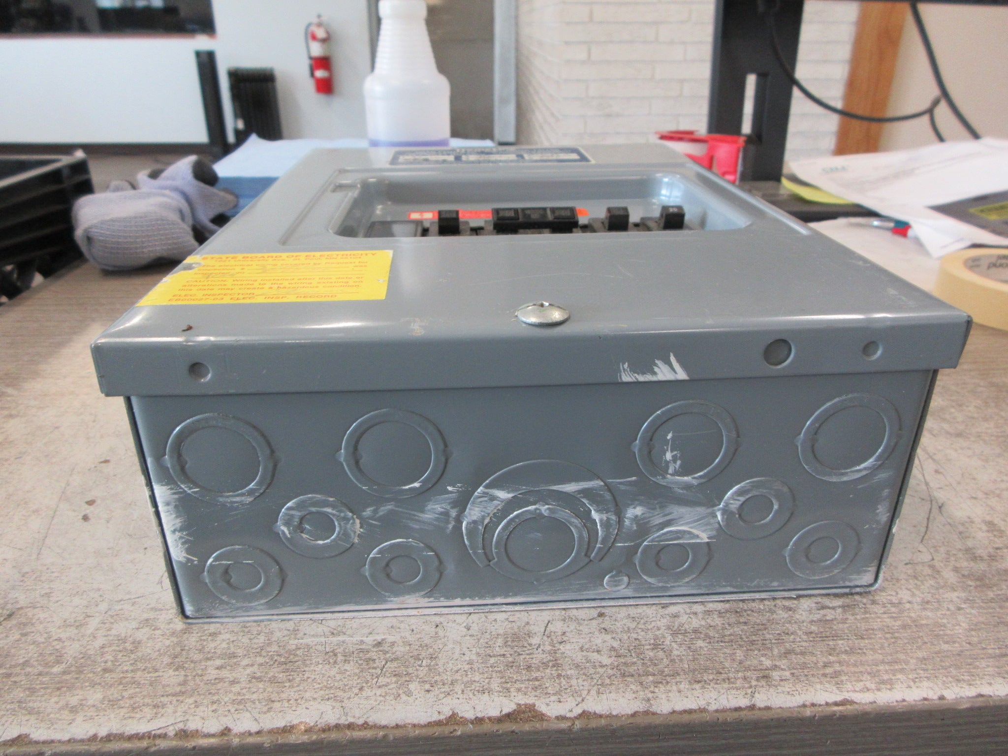 Homeline Main Lug Circuit Breaker Panel HOM6-12L100 Mains 100A Max Used