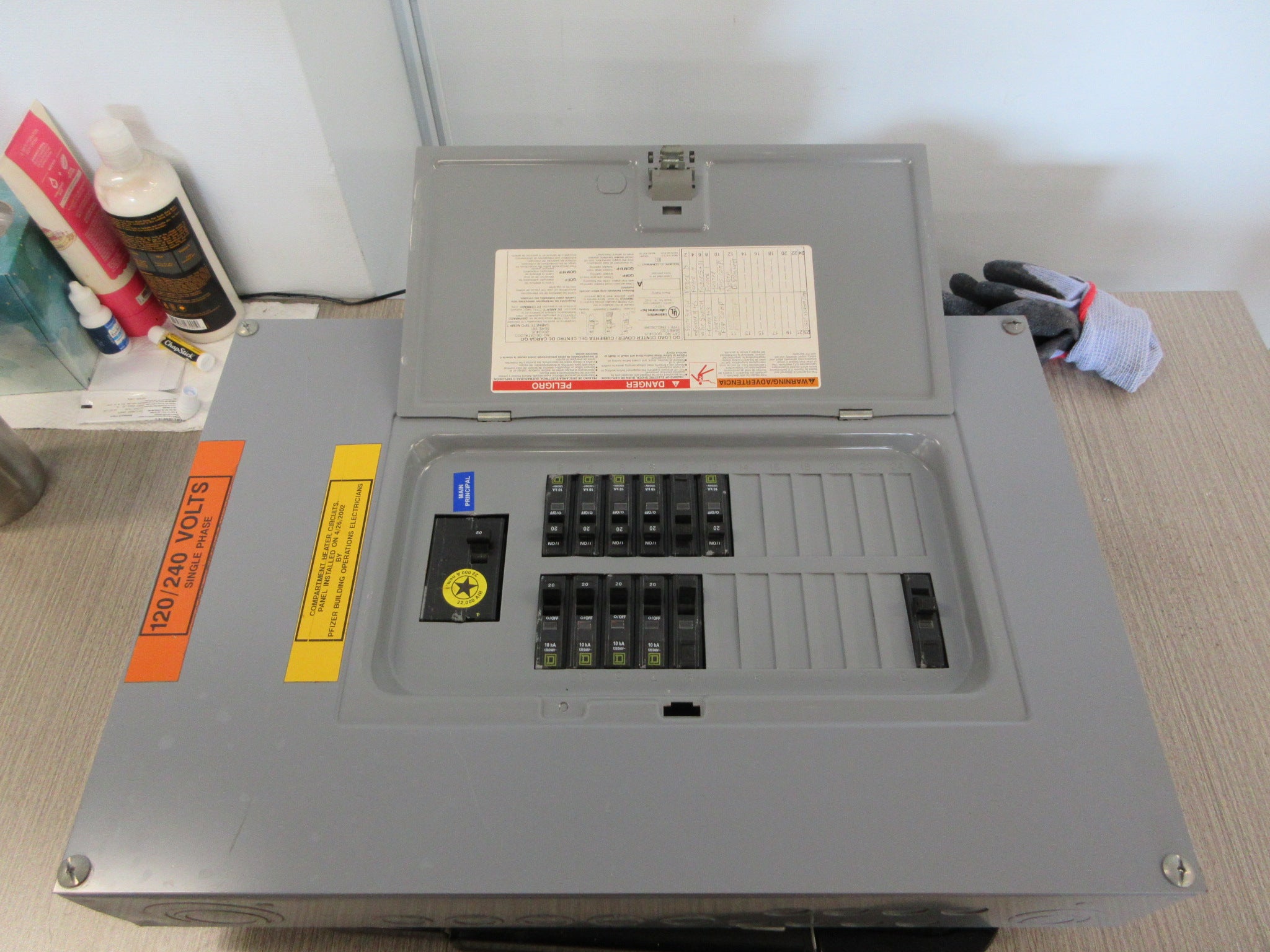 Square D Main Breaker Circuit Breaker Panel 50A Main 100A 120/240V Used