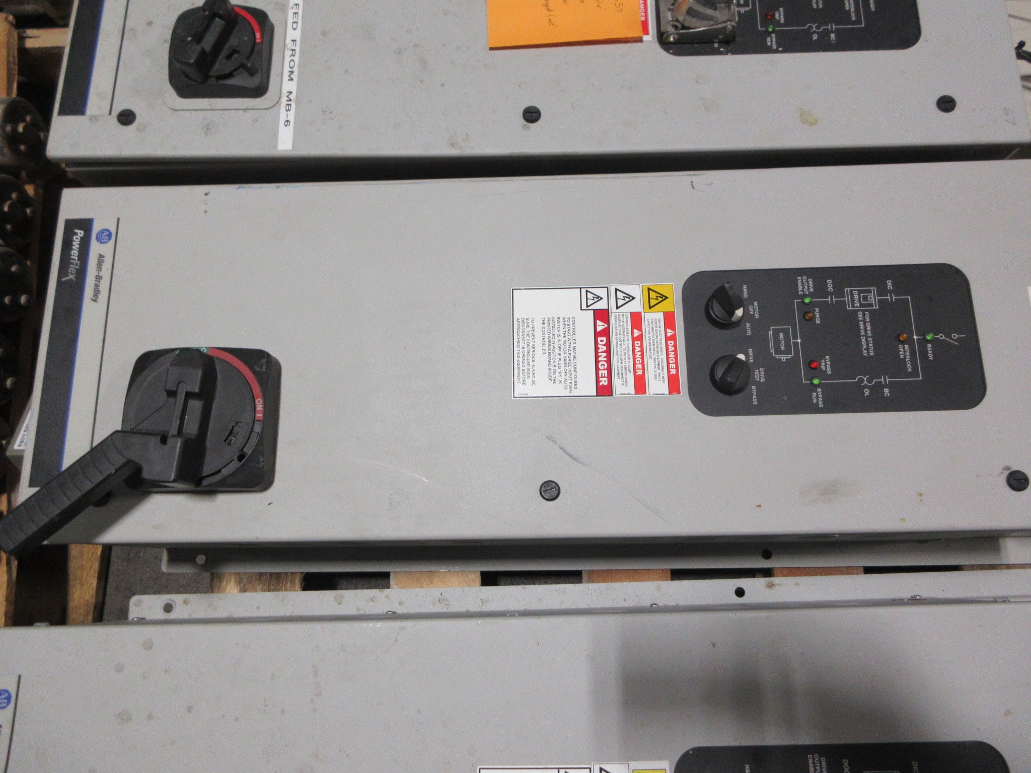 Allen-Bradley PowerFlex 400 AC Drive w/ Bypass 22C-D045A103 30HP 3Ph Used