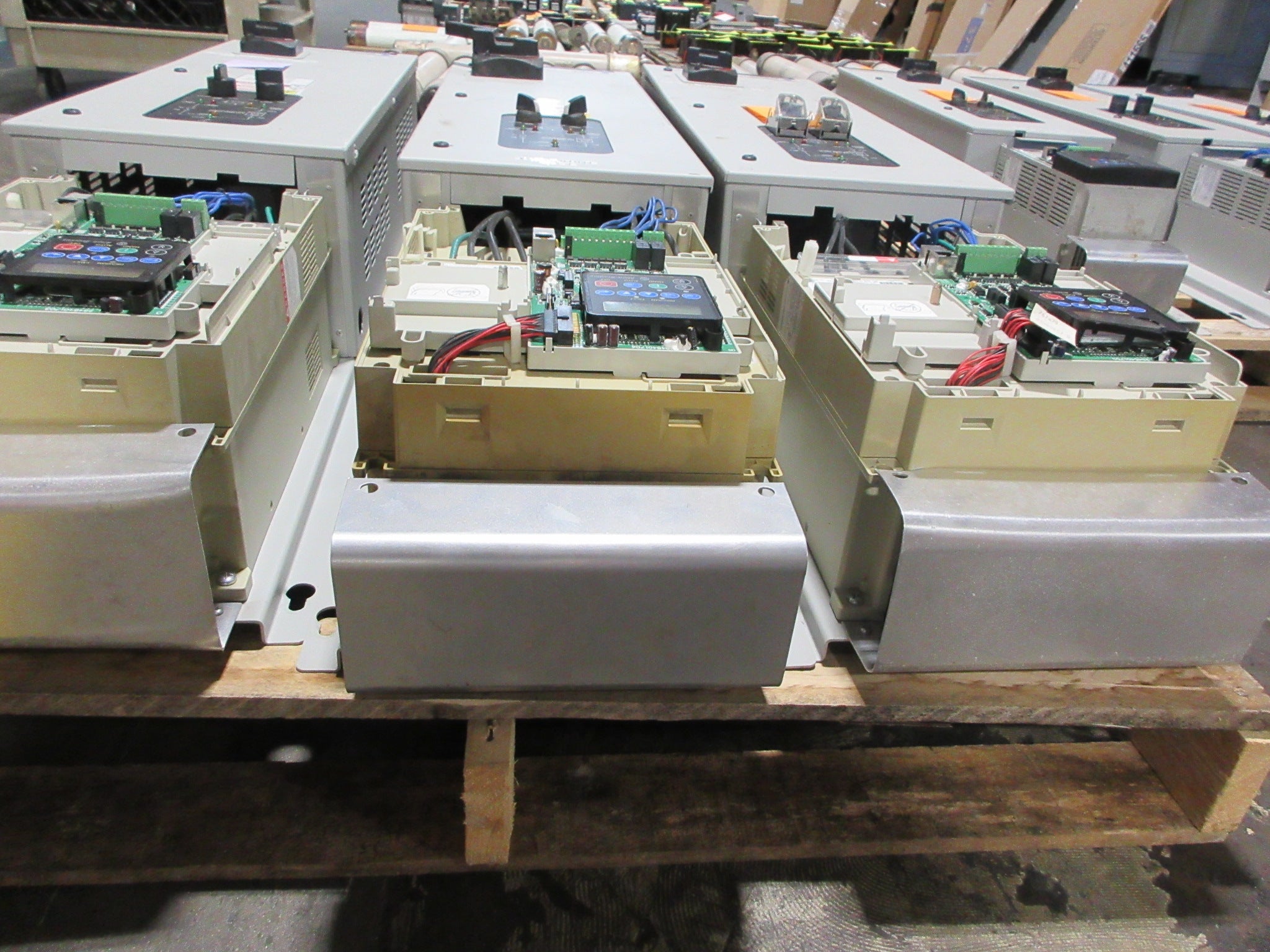 Allen-Bradley PowerFlex 400 AC Drive w/ Bypass 22C-D045A103 30HP 3Ph Used
