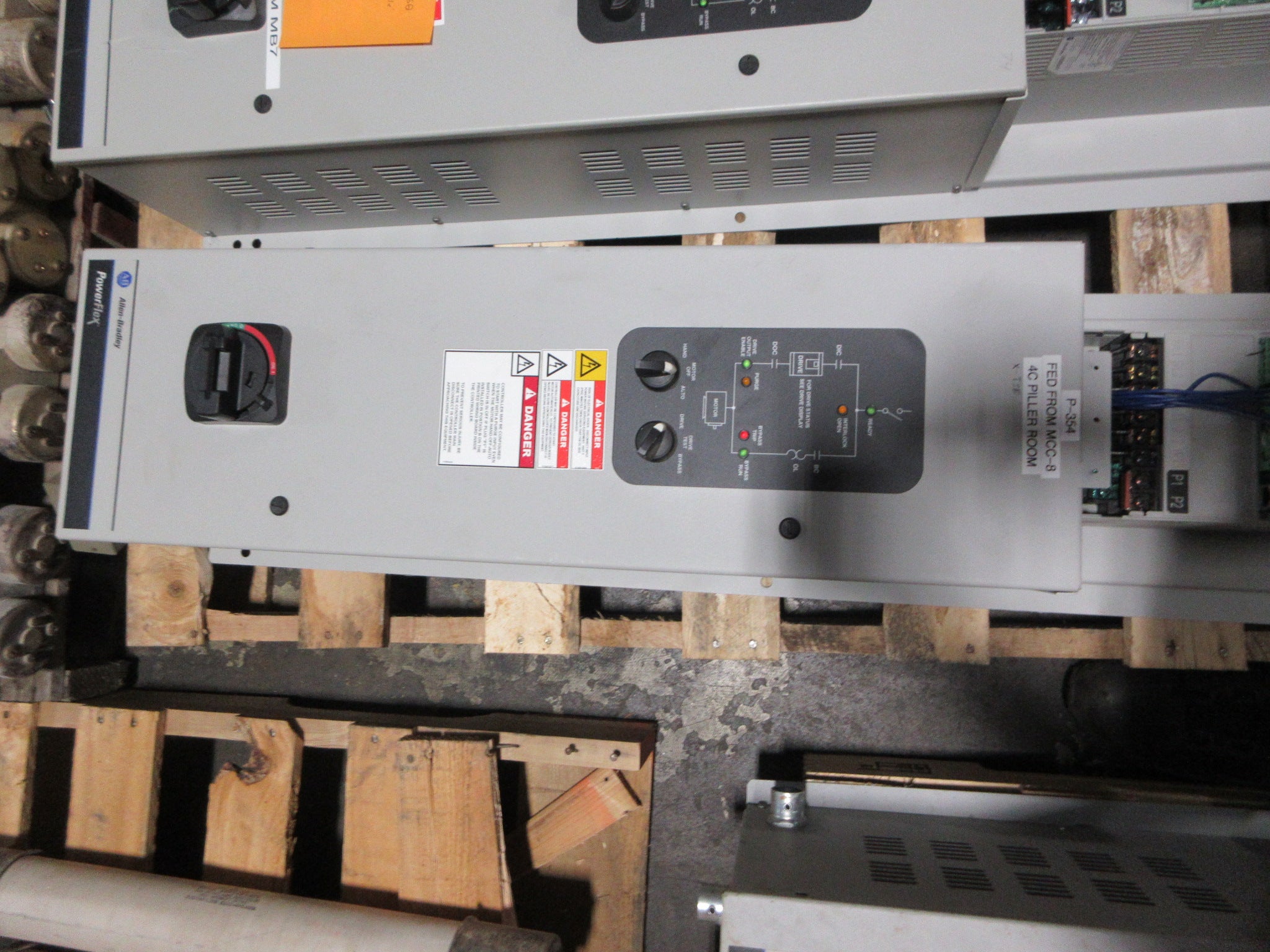 Allen-Bradley PowerFlex 400 AC Drive w/ Bypass 22C-D030N103 20HP 3Ph *No Cover*