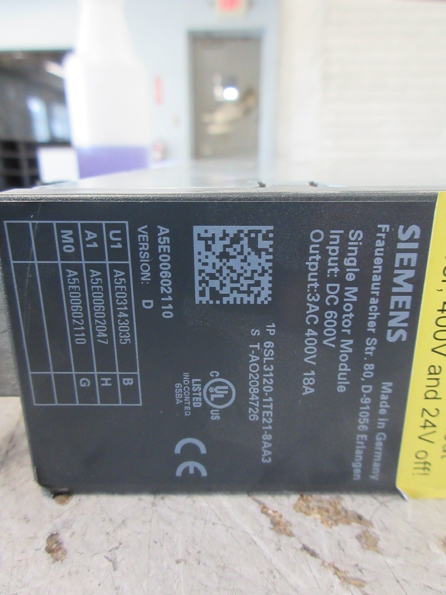 Siemens Single Motor Module 6SL3120-1TE21-8AA3 Ver. D Input: 600VDC Used
