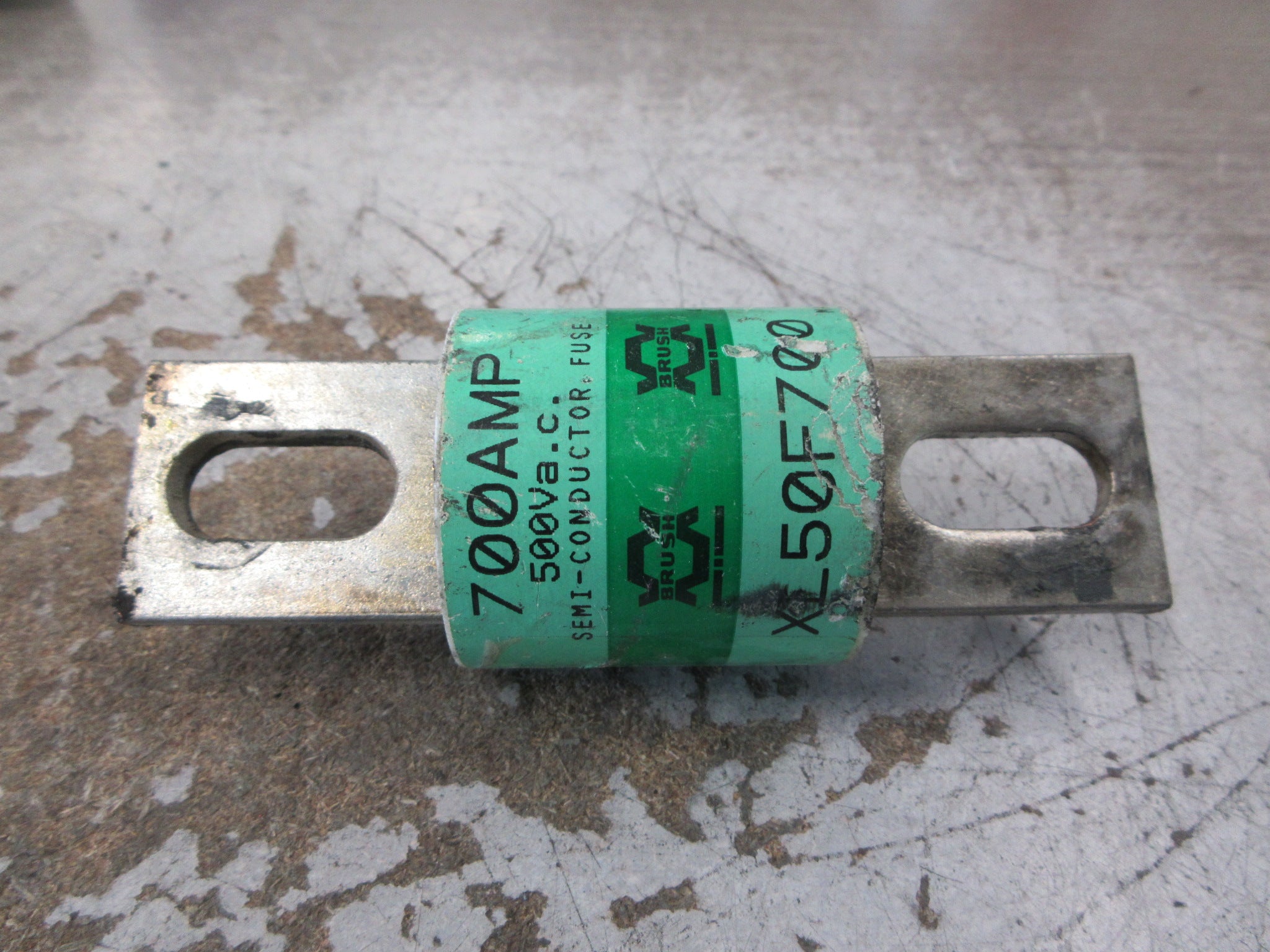 Brush Fuse XL50F700 700A 500V Used