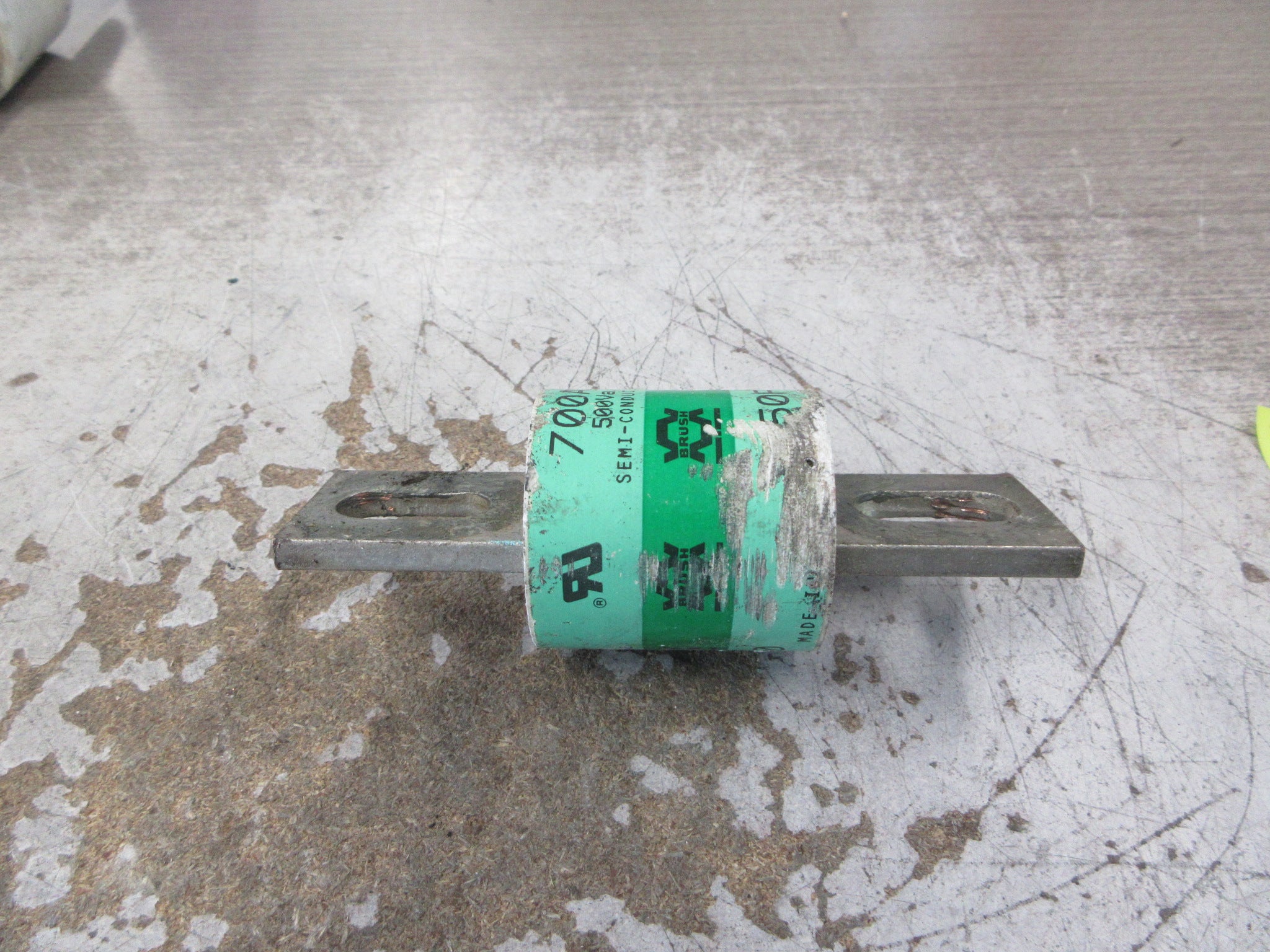 Brush Fuse XL50F700 700A 500V Used