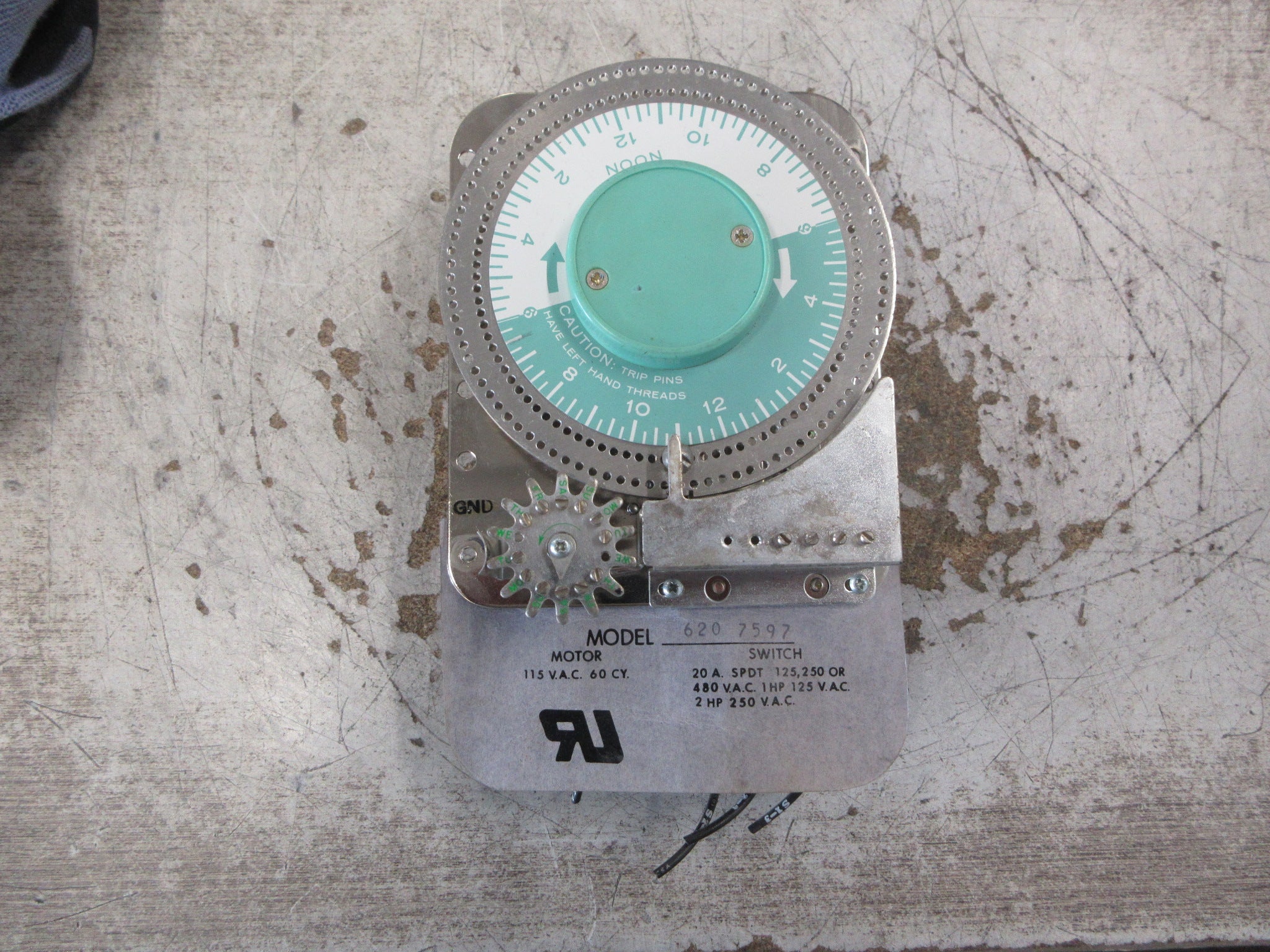 Synchron Timer 620 7597 *No Enclosure* Used