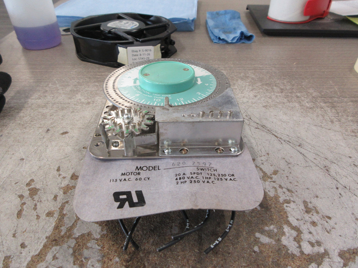 Synchron Timer 620 7597 *No Enclosure* Used