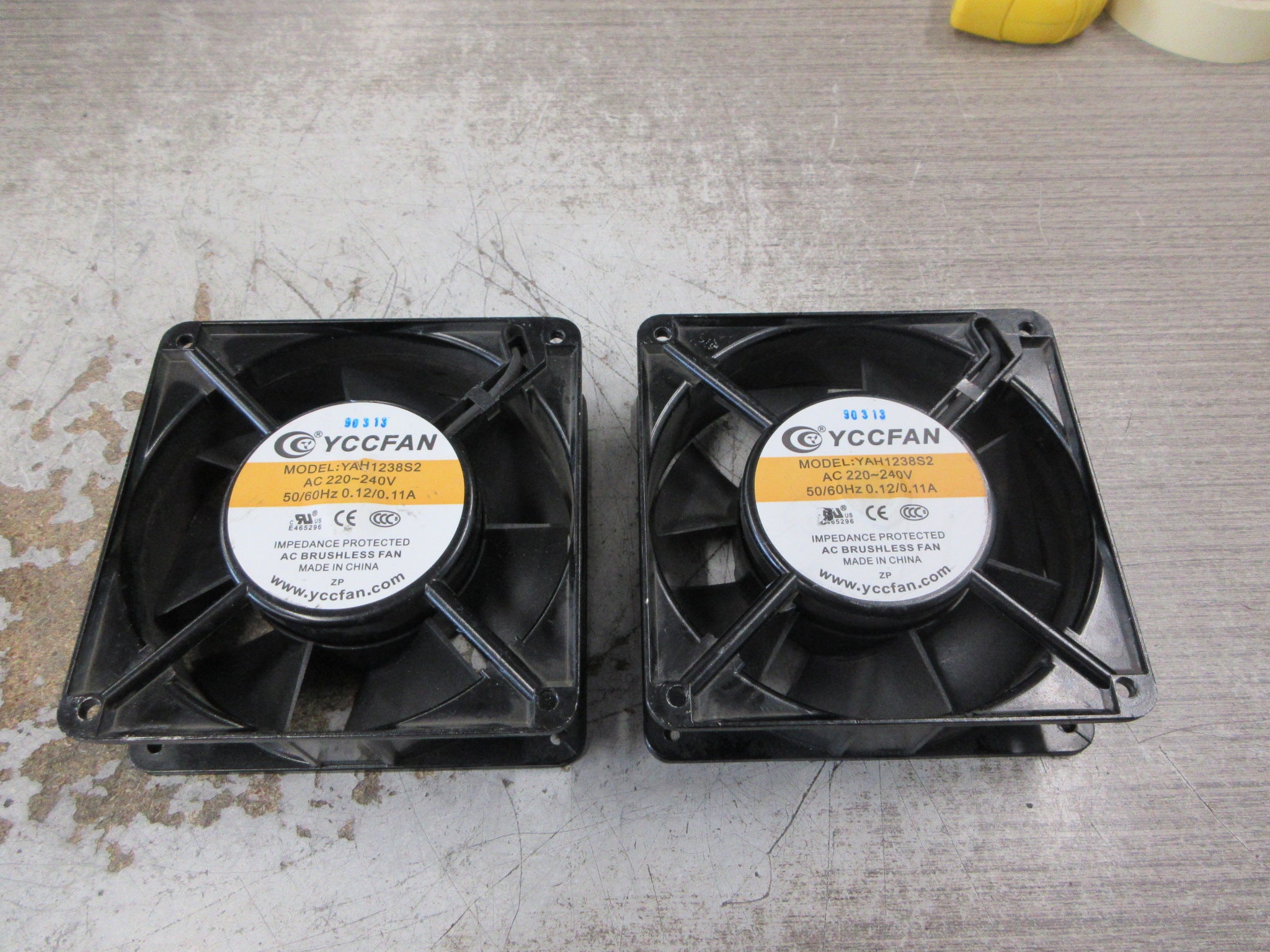 YCCFAN Axial Fan YAH1238S2 220-240V 50/60Hz 0.12/0.11A *Lot of 2* Used
