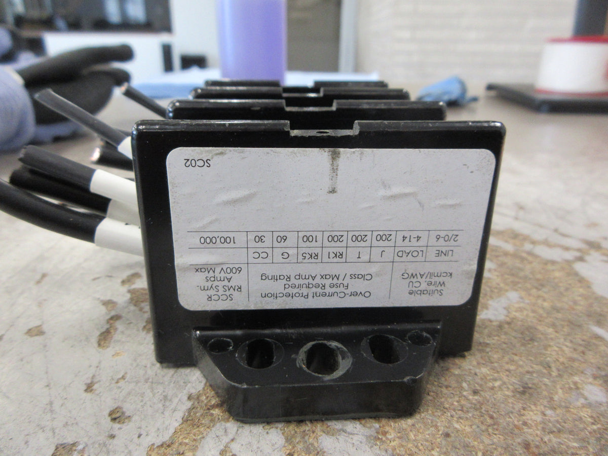 Littelfuse Power Distribution Block LD0402 3 175A 600V 3P *No Cover* Used