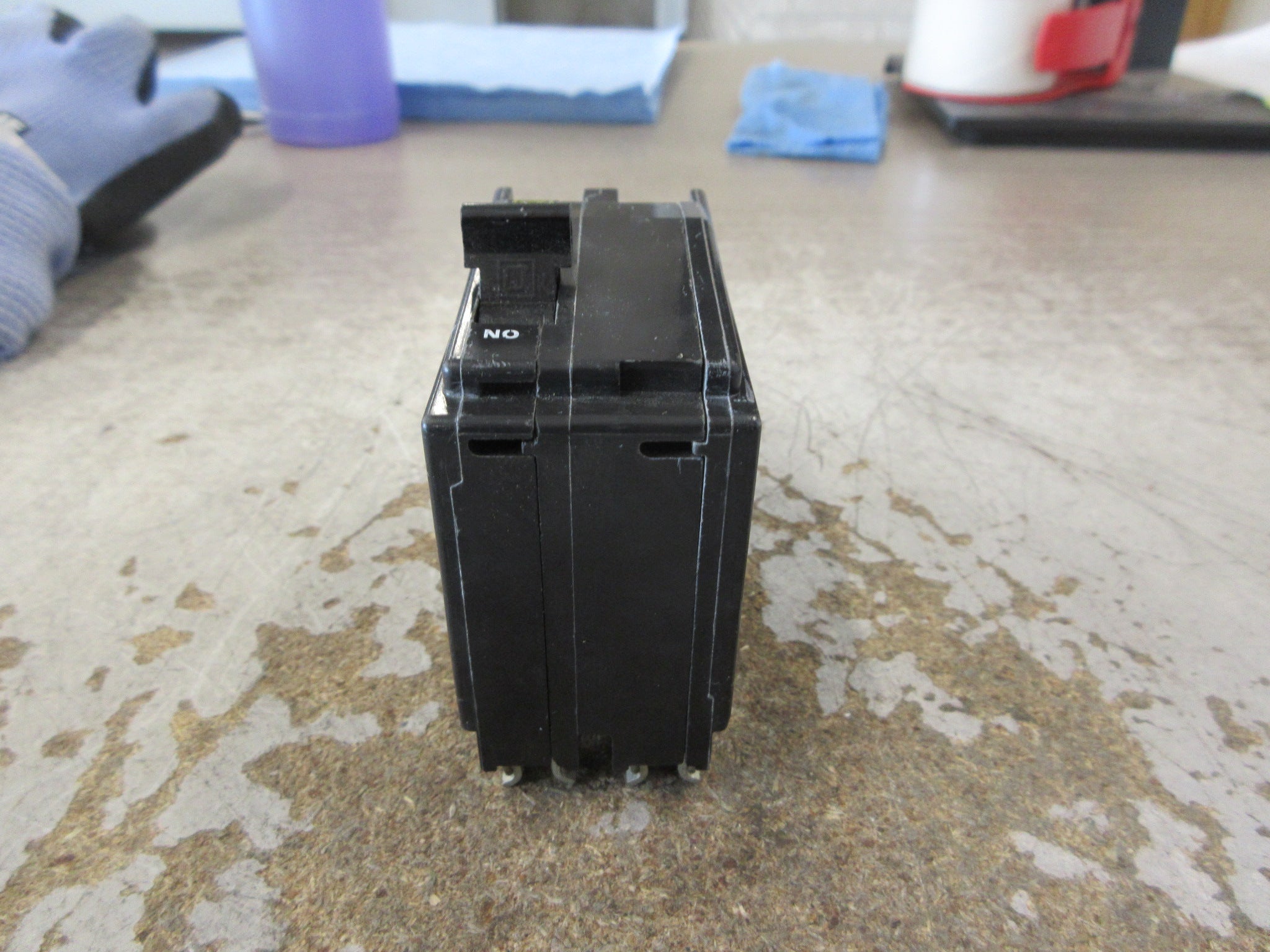 Square D Clip-On Circuit Breaker QO2100 100A 120/240V 2P Used