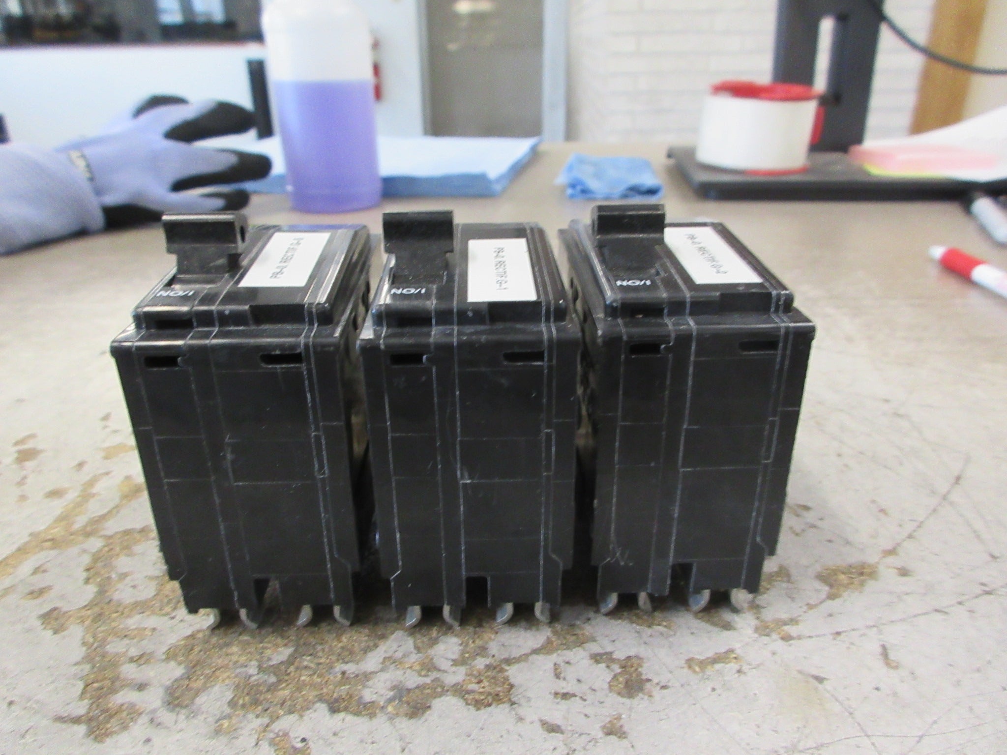 Square D Clip-On Circuit Breaker QO225 25A 120/240V 2P *Lot of 3* Used