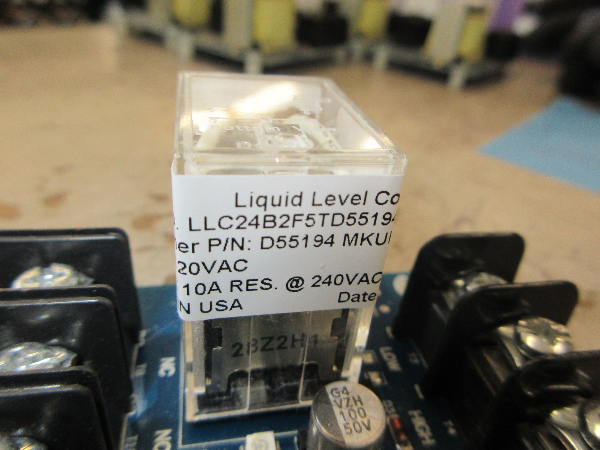 Littel Fuse Liquid Level Control LLC24B2F5TD55194 Input: 120V Used