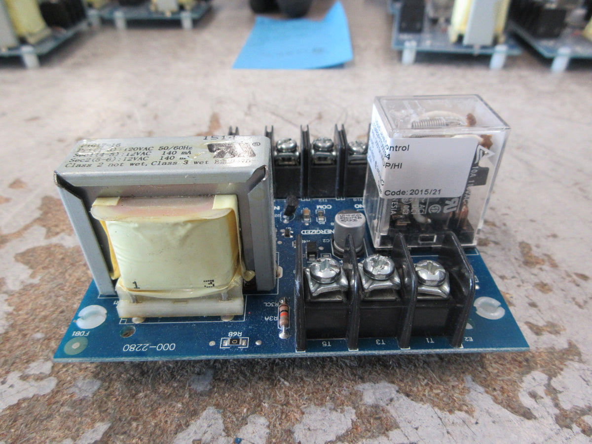 Littel Fuse Liquid Level Control LLC24B2F5TD55194 Input: 120V Used