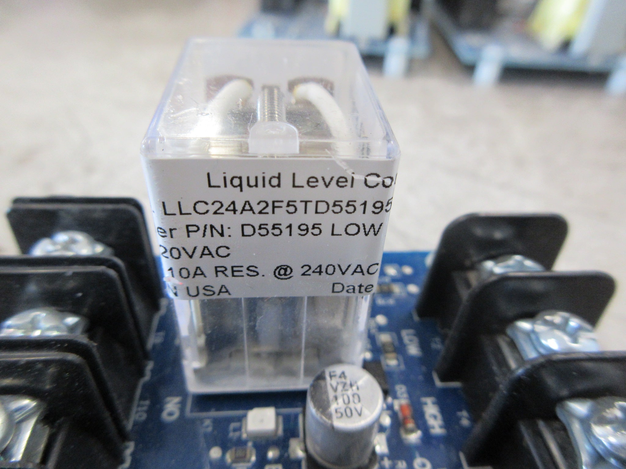 Littel Fuse Liquid Level Control LLC24A2F5TD55195 Input: 120V Used