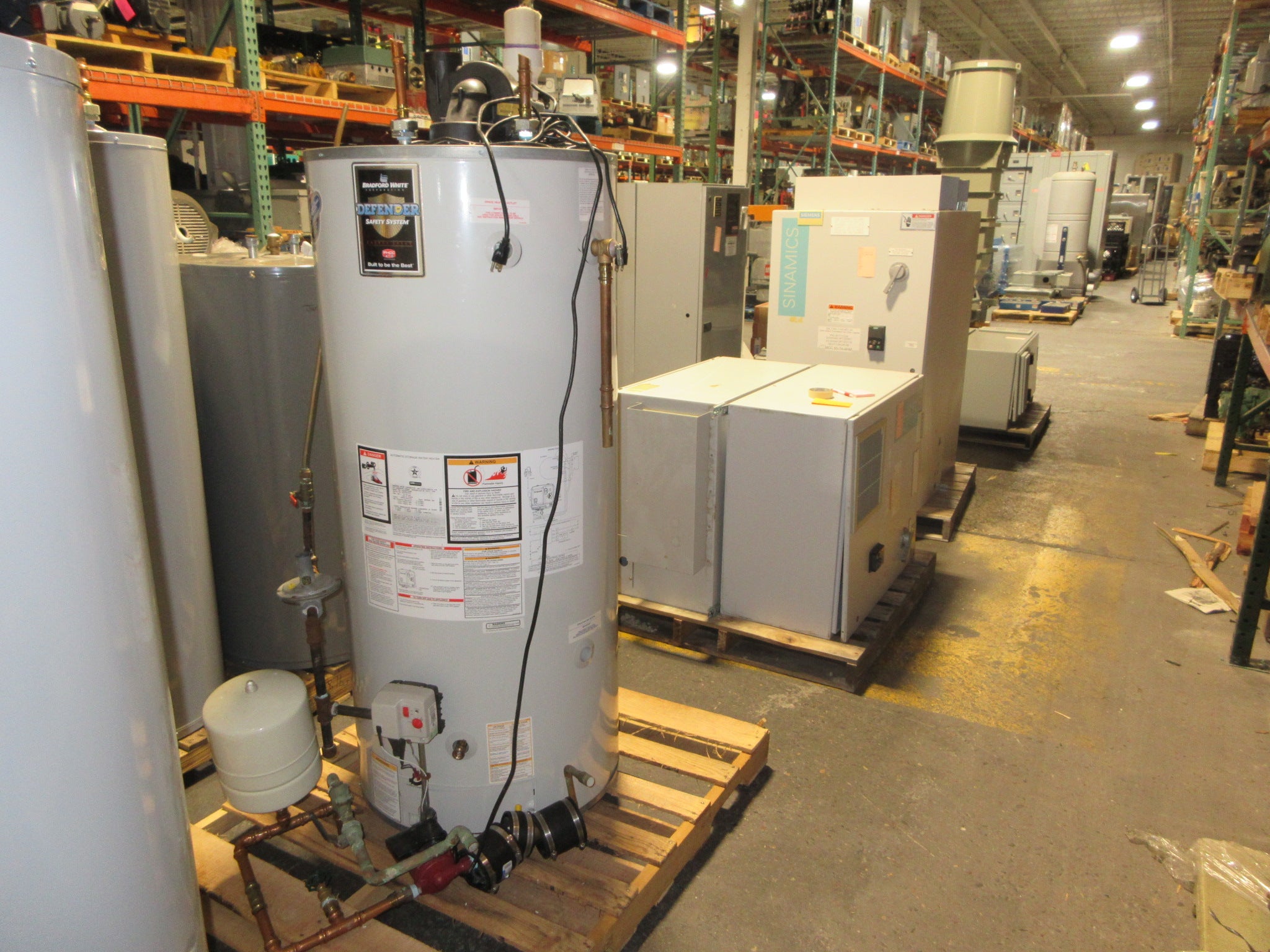 Bradford Defender Natural Gas Tank Water Heater RG2PDV75H6N 80,000BTU Used