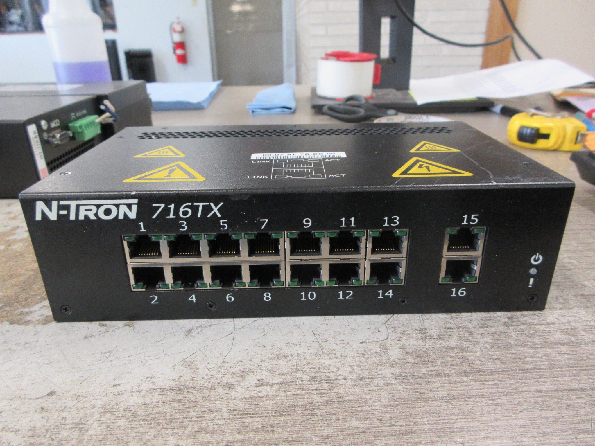 N-Tron Managed Ethernet Switch 716TX 16-Port 10/100 10-30VDC 1.6A Used