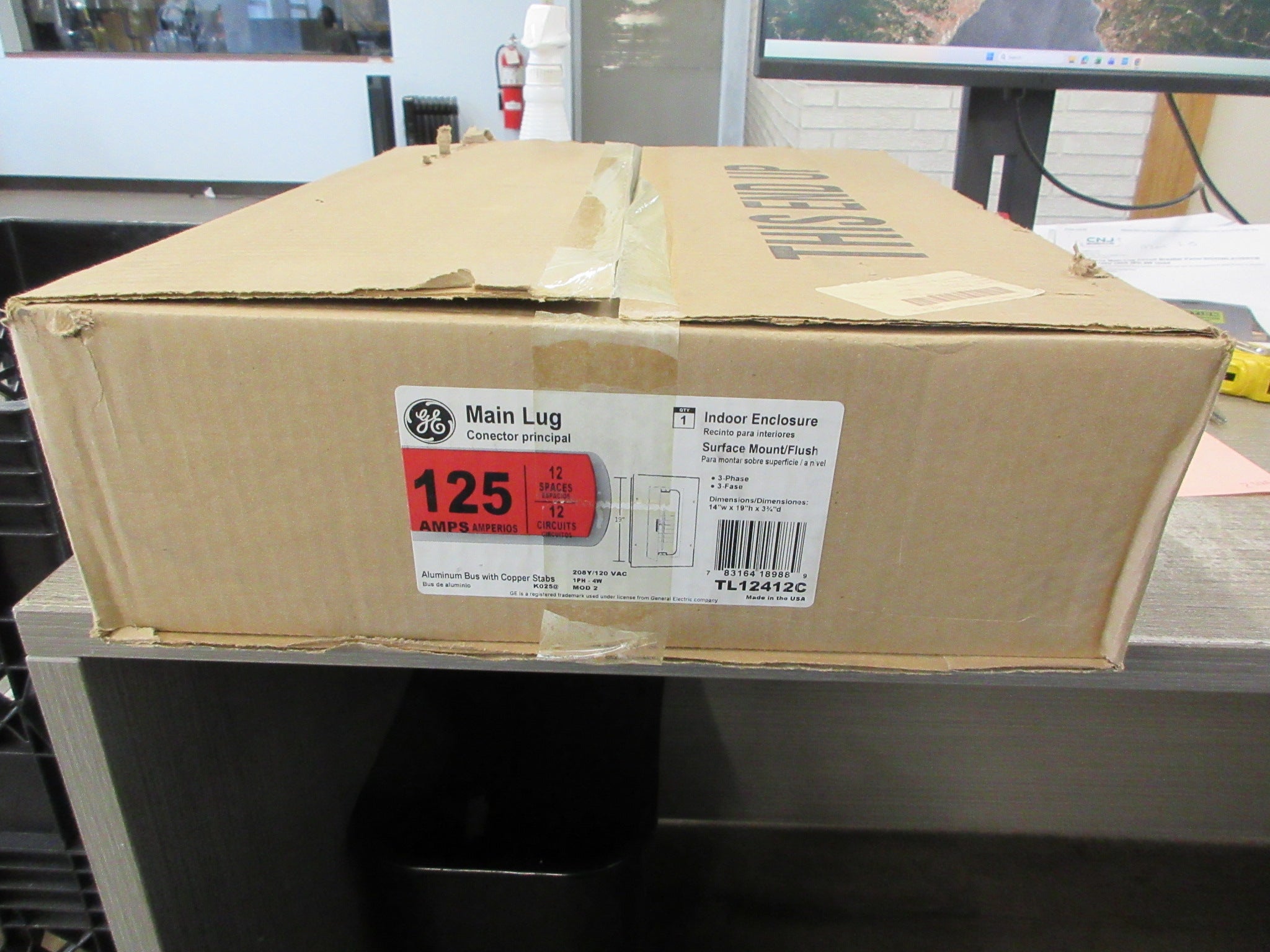 GE Main Lug Circuit Breaker Panel TL12412C 208Y/120V 1Ph 4W MOD 2 New Surplus