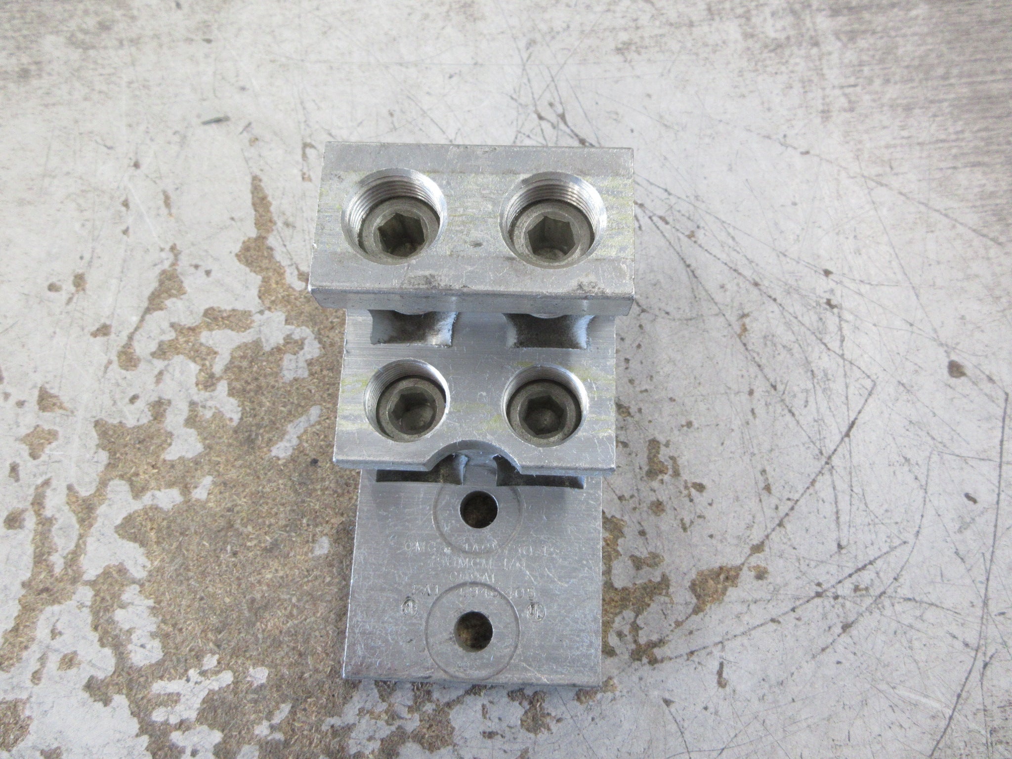 CMC Mechanical Lug 4ABV750-1 750 MCM-1/0 Used