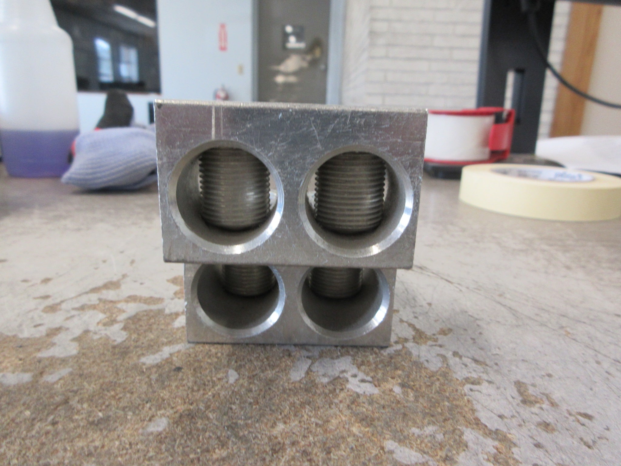 CMC Mechanical Lug 4ABV750-1 750 MCM-1/0 Used